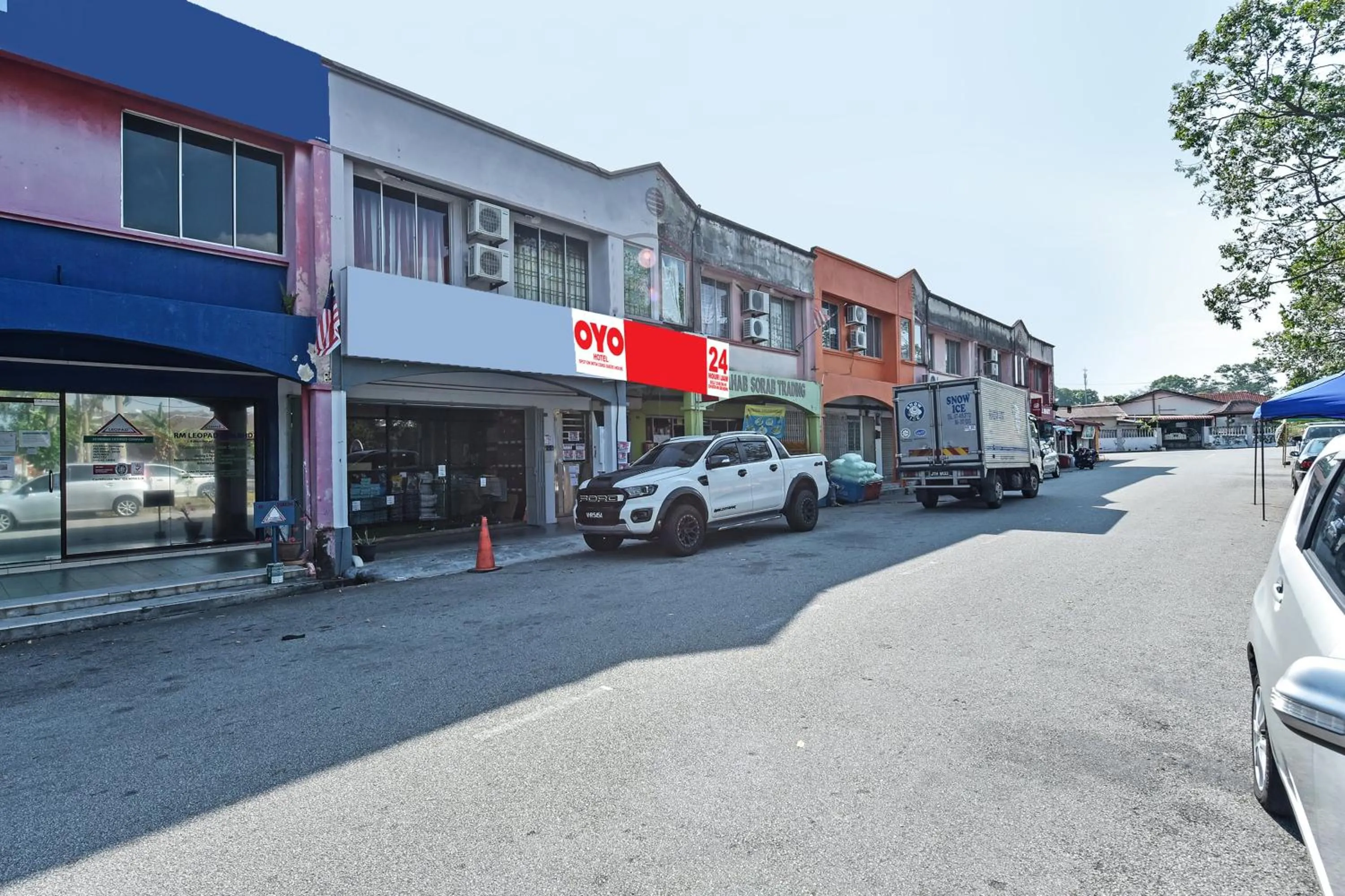 Facade/entrance in Hotel O Coke Guest House