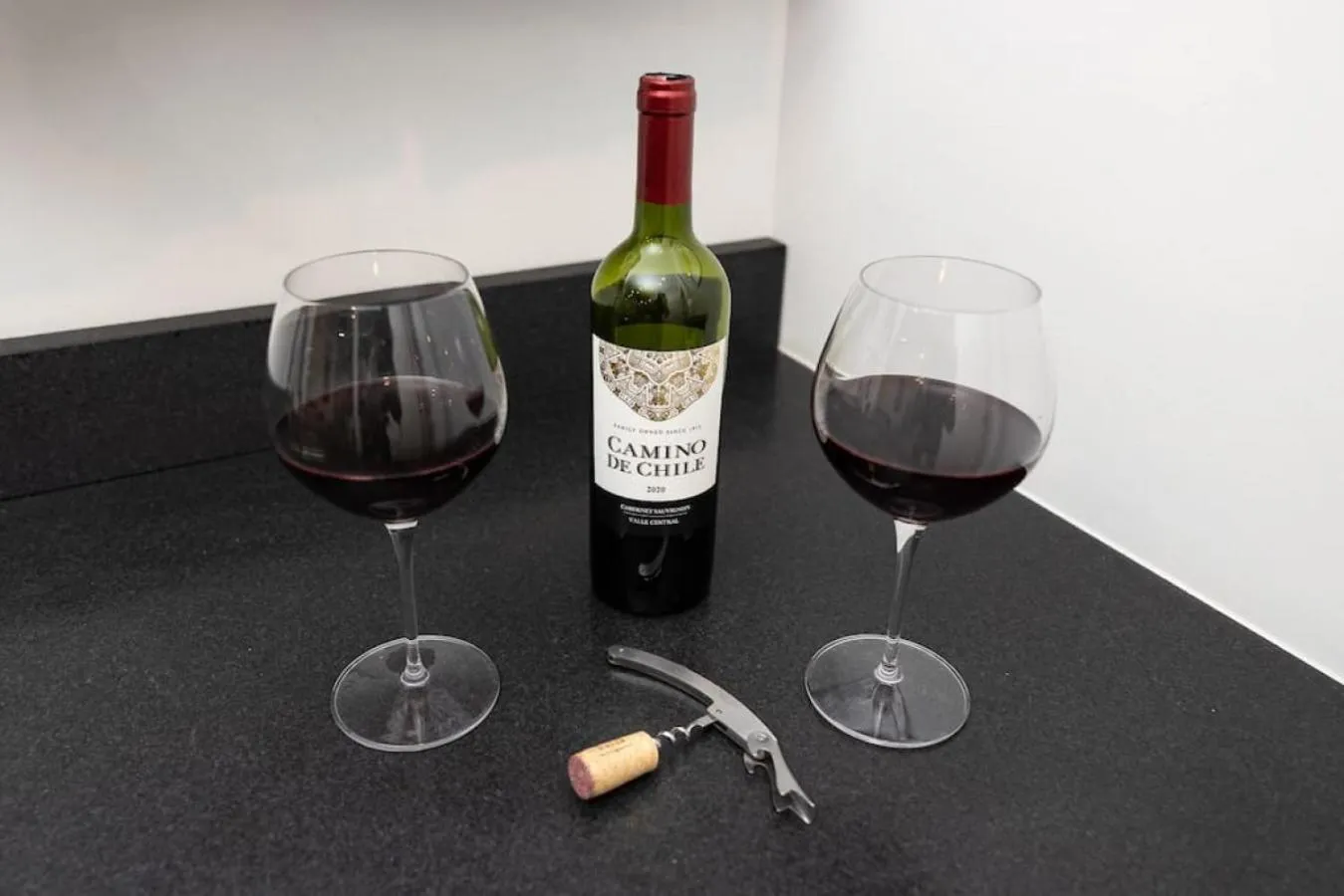 Drinks in Thena Hotel - Beautiful 1 Bedroom