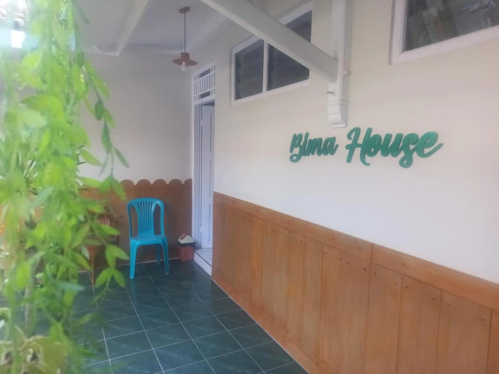 Lobby or reception in SPOT ON 92415 Bima House Syariah