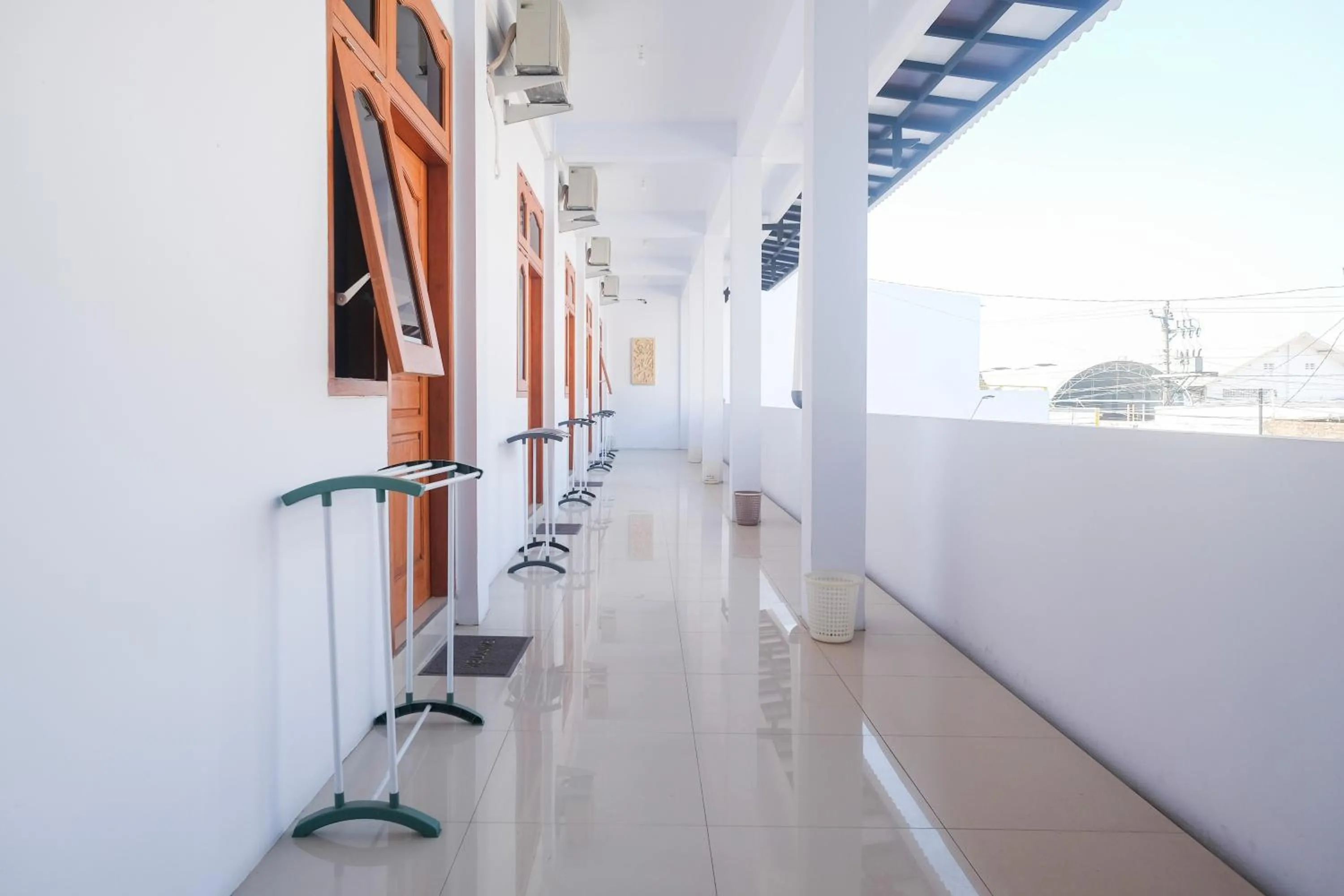 Balcony/Terrace in Urbanview Syariah Wisma Nabil Solo