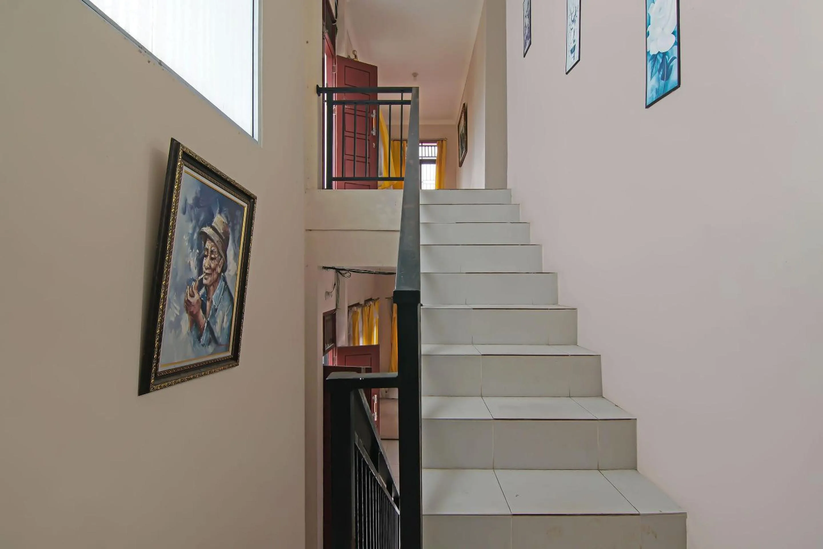 Lobby or reception in Hotel O Pondok Melati Syariah