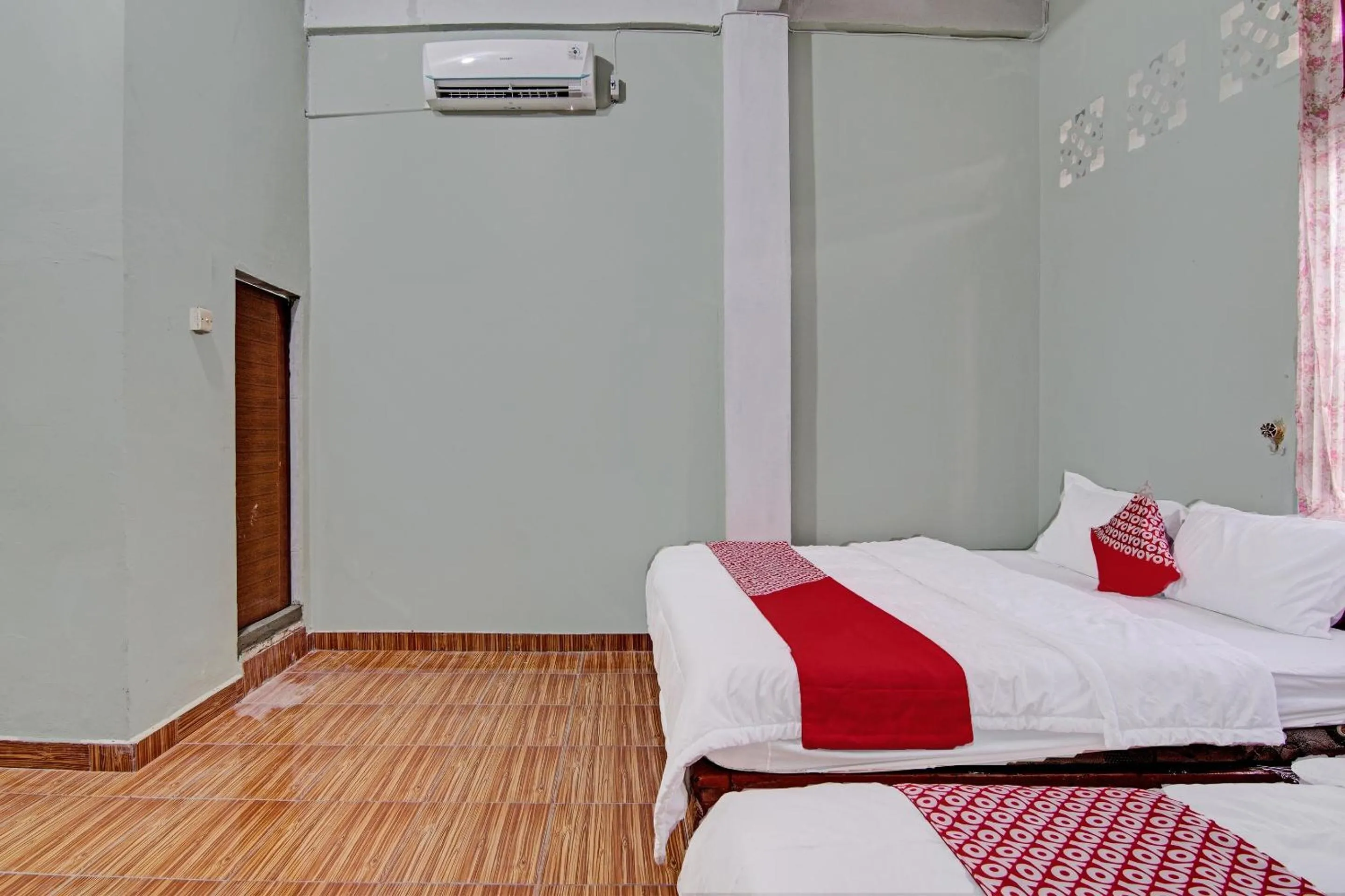 Bedroom, Bed in Hotel O Hadhilfa Homestay Syariah Near Nowwa Cafe