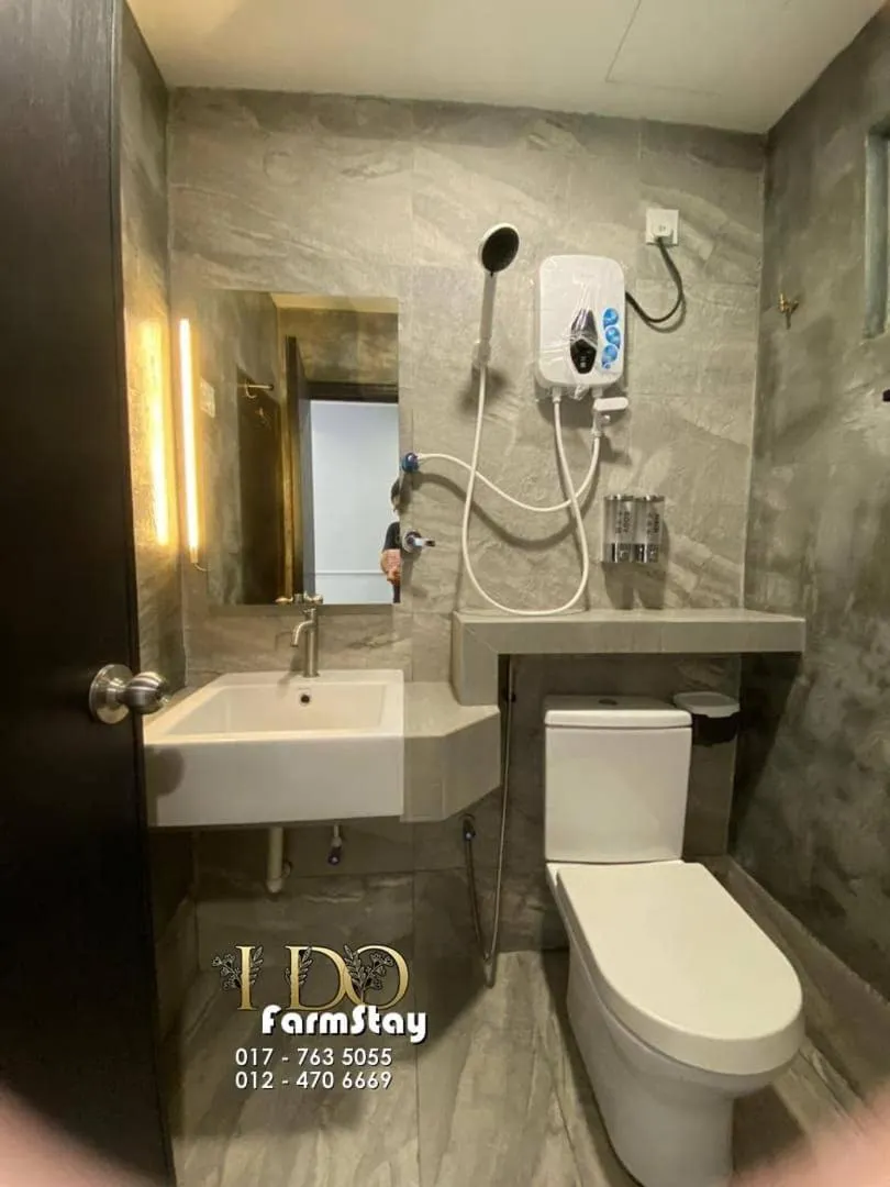 Toilet in I Do Farmstay