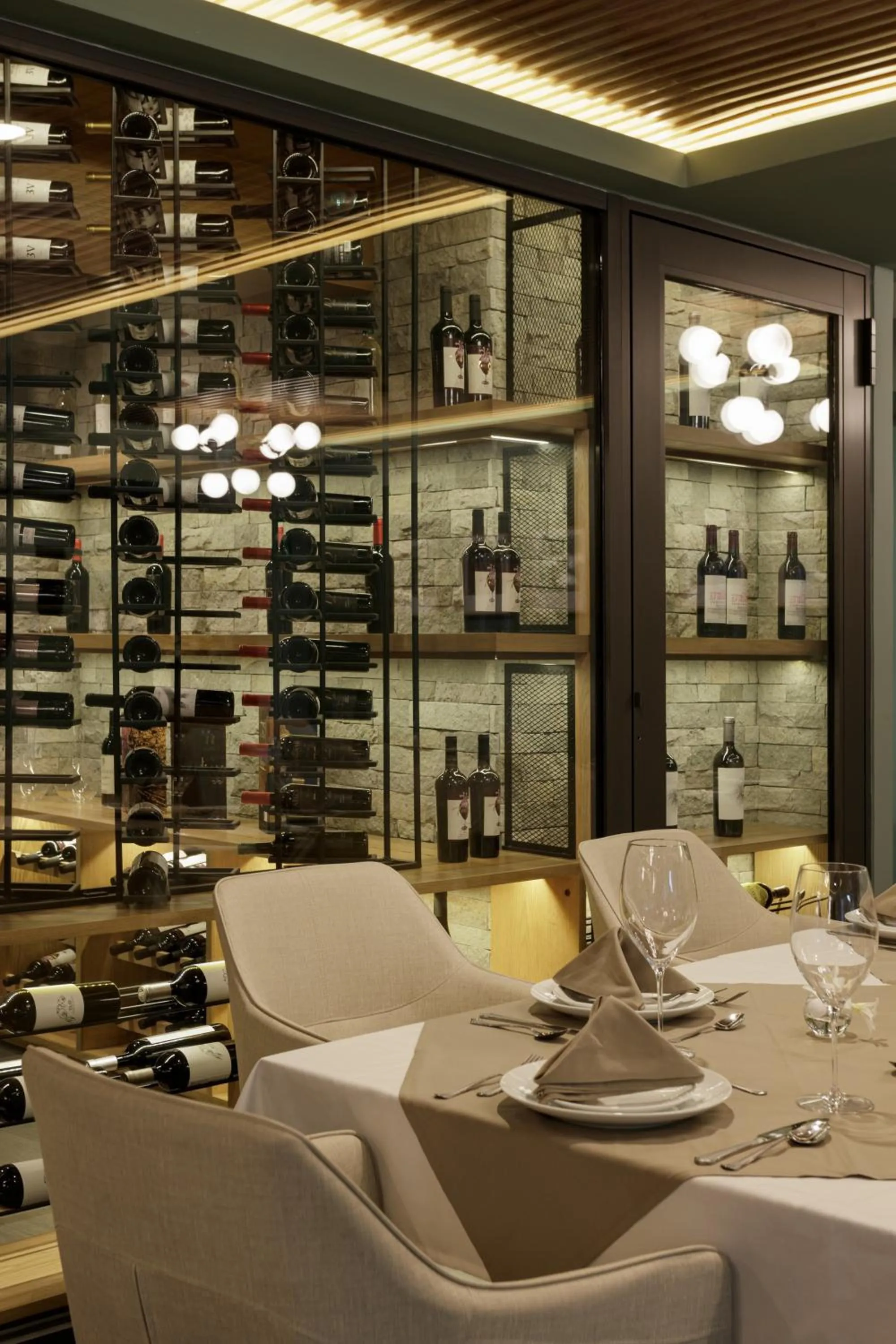 Restaurant/places to eat in Origen 438 Luxury Boutique Hotel