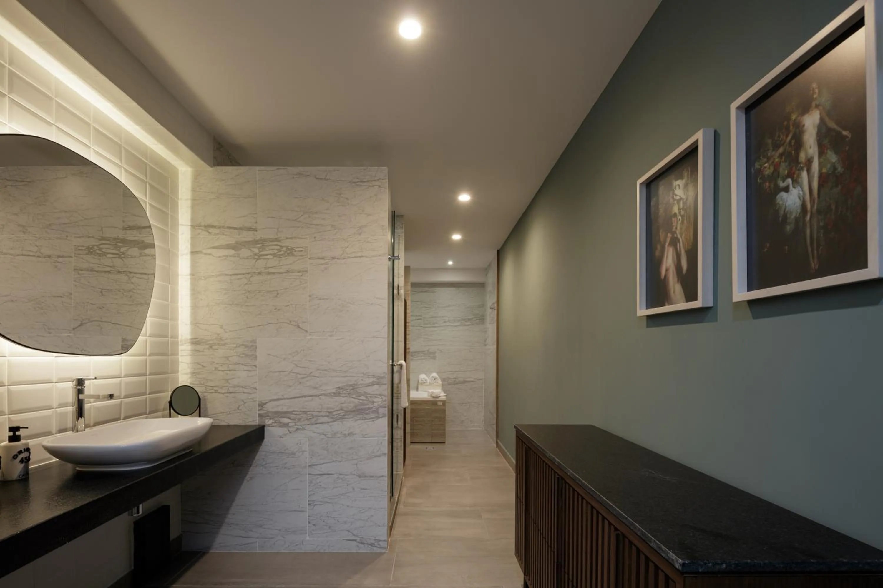 Bathroom in Origen 438 Luxury Boutique Hotel