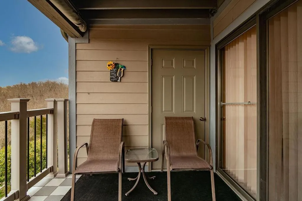 Silver Maple --305--with Boat Slip