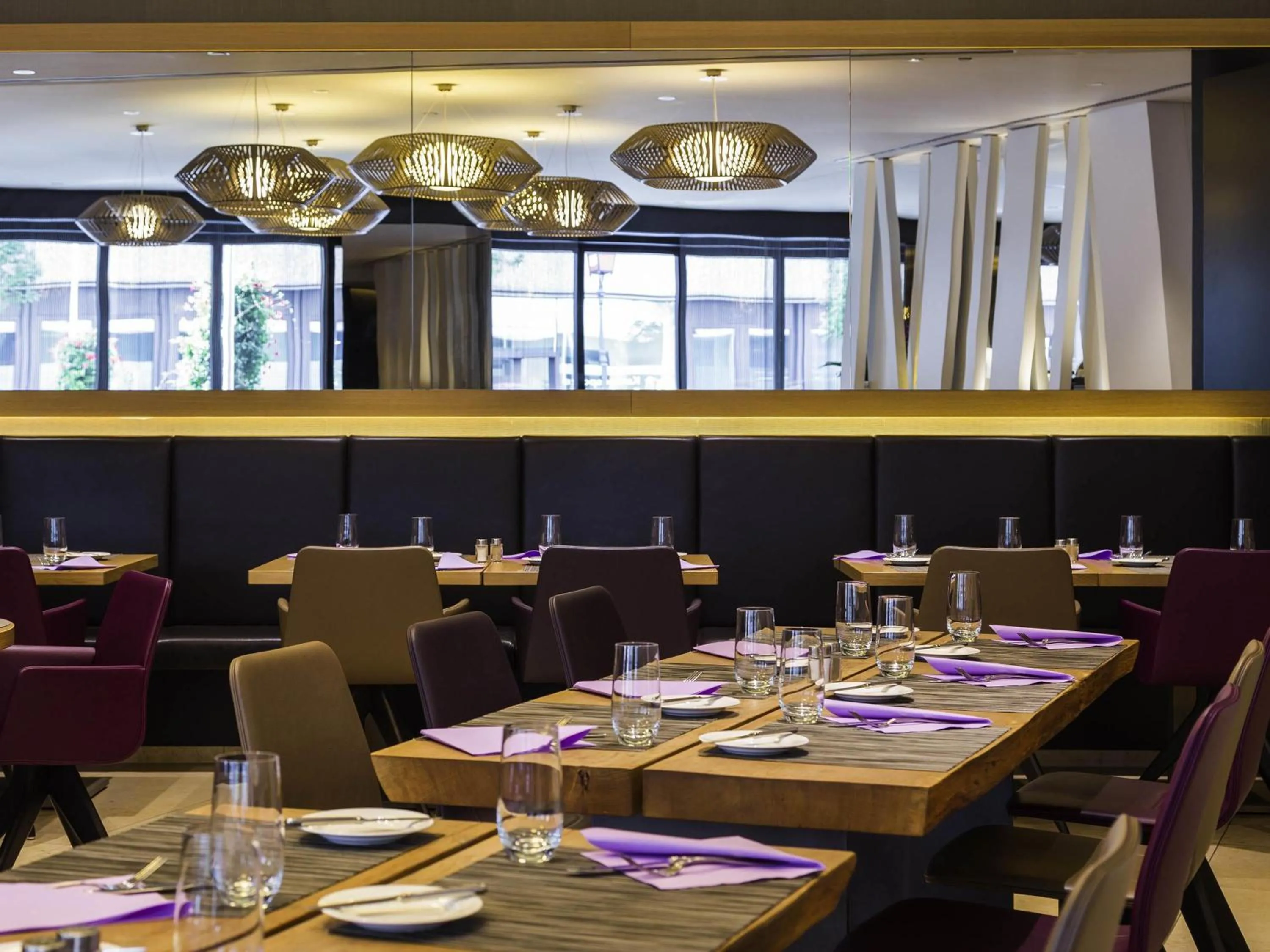 Restaurant/places to eat in Pullman Basel Europe