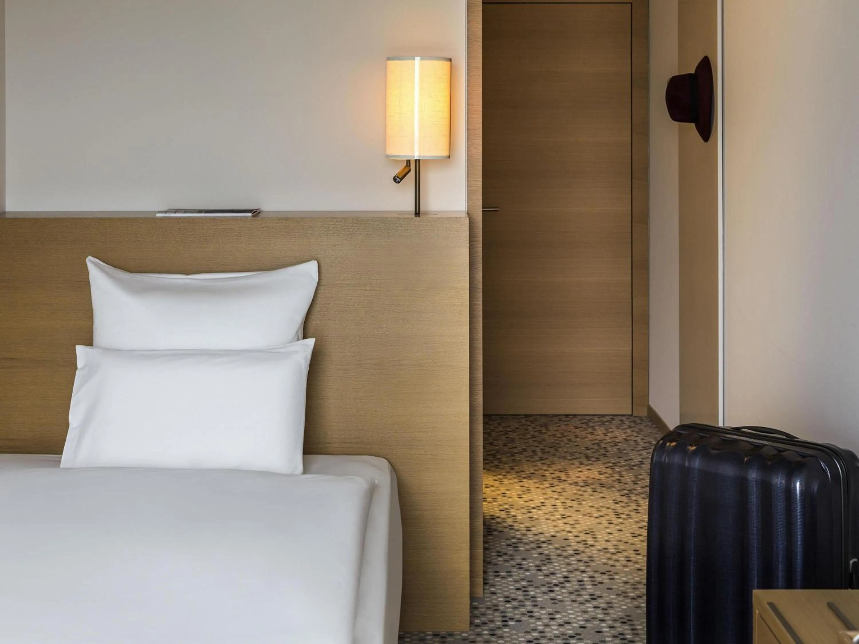 Bedroom, Bed in Pullman Basel Europe