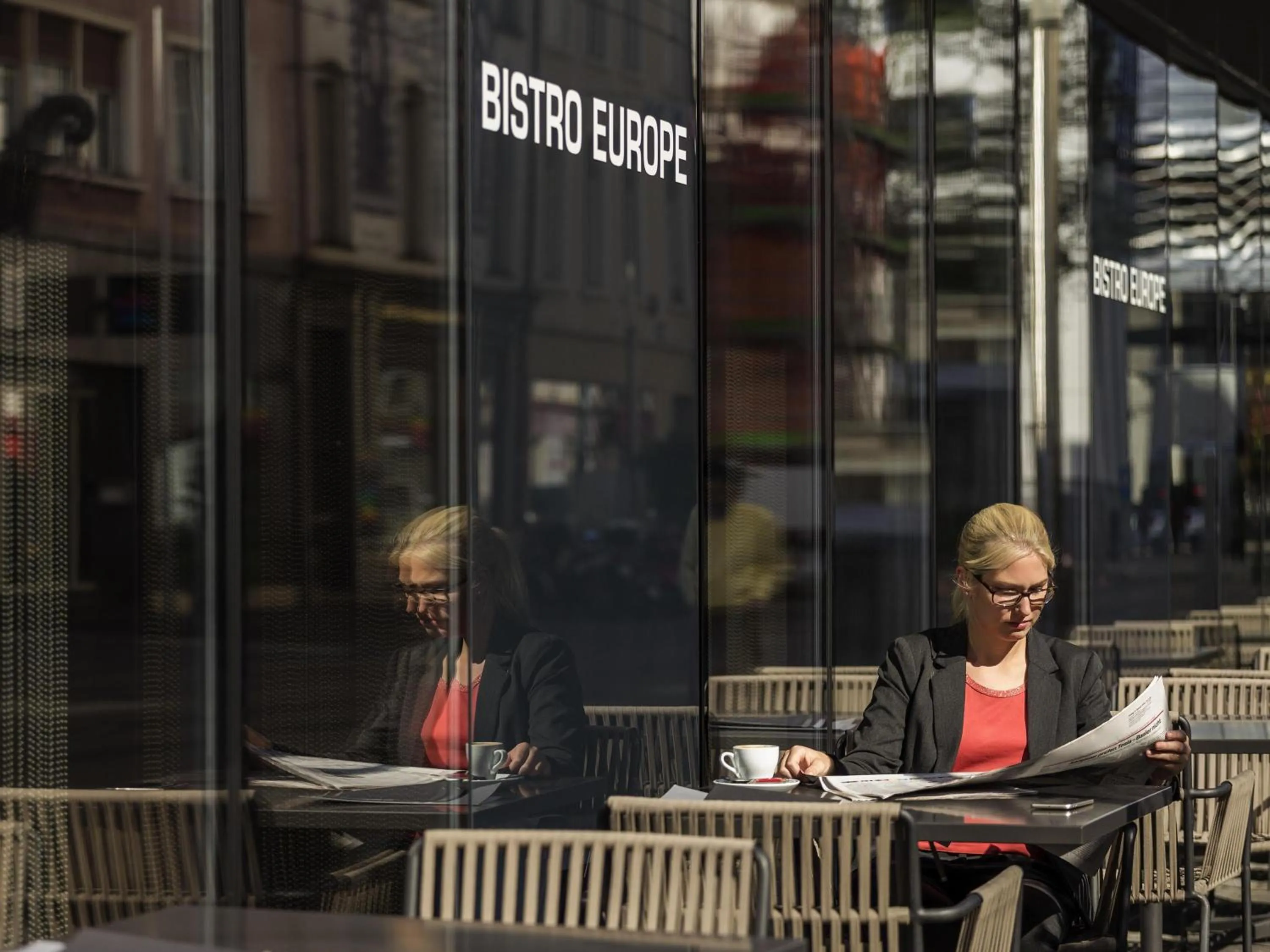 Restaurant/places to eat in Pullman Basel Europe