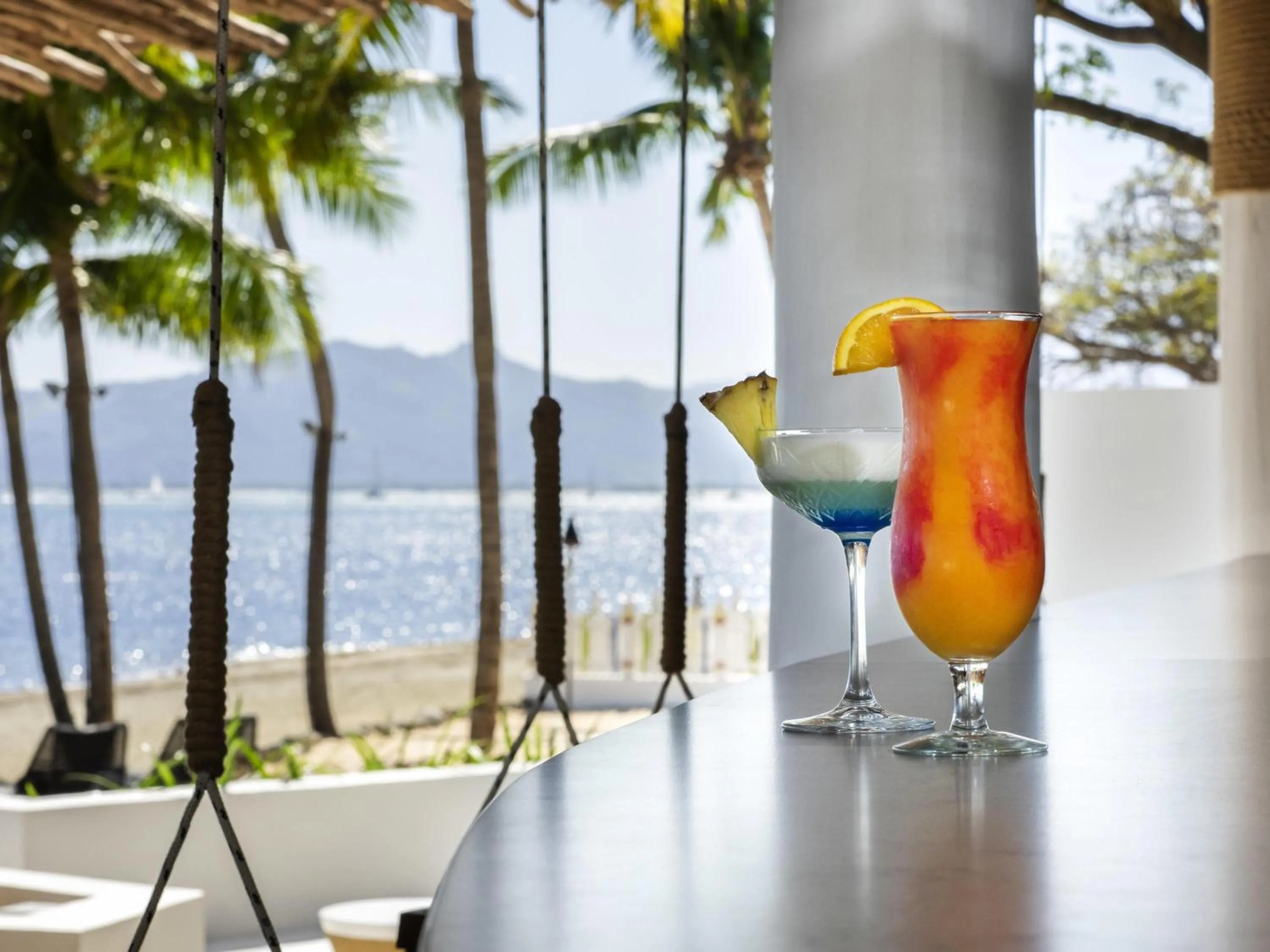 Lounge or bar in Sofitel Fiji Resort & Spa