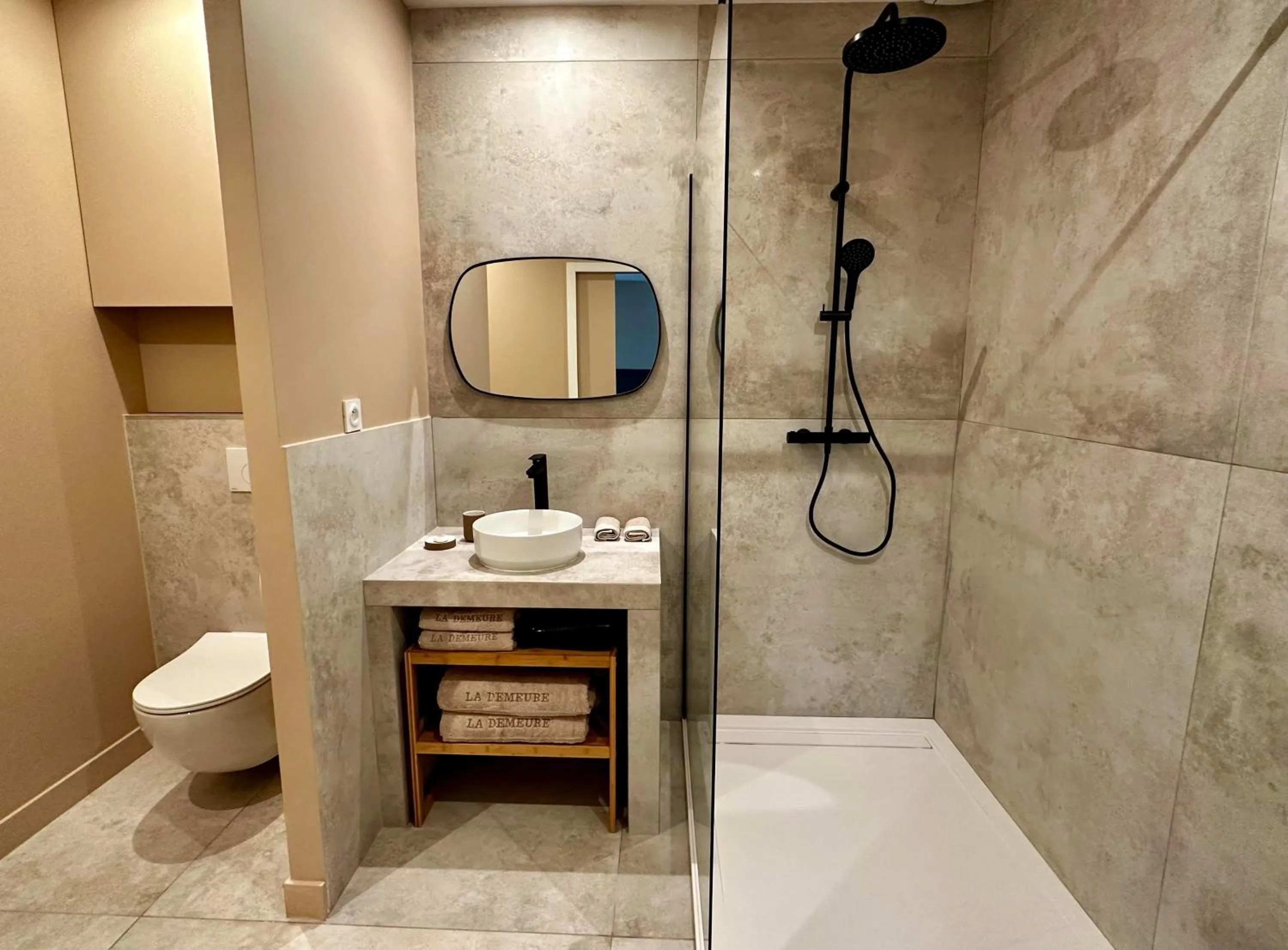 Bathroom in LA DEMEURE