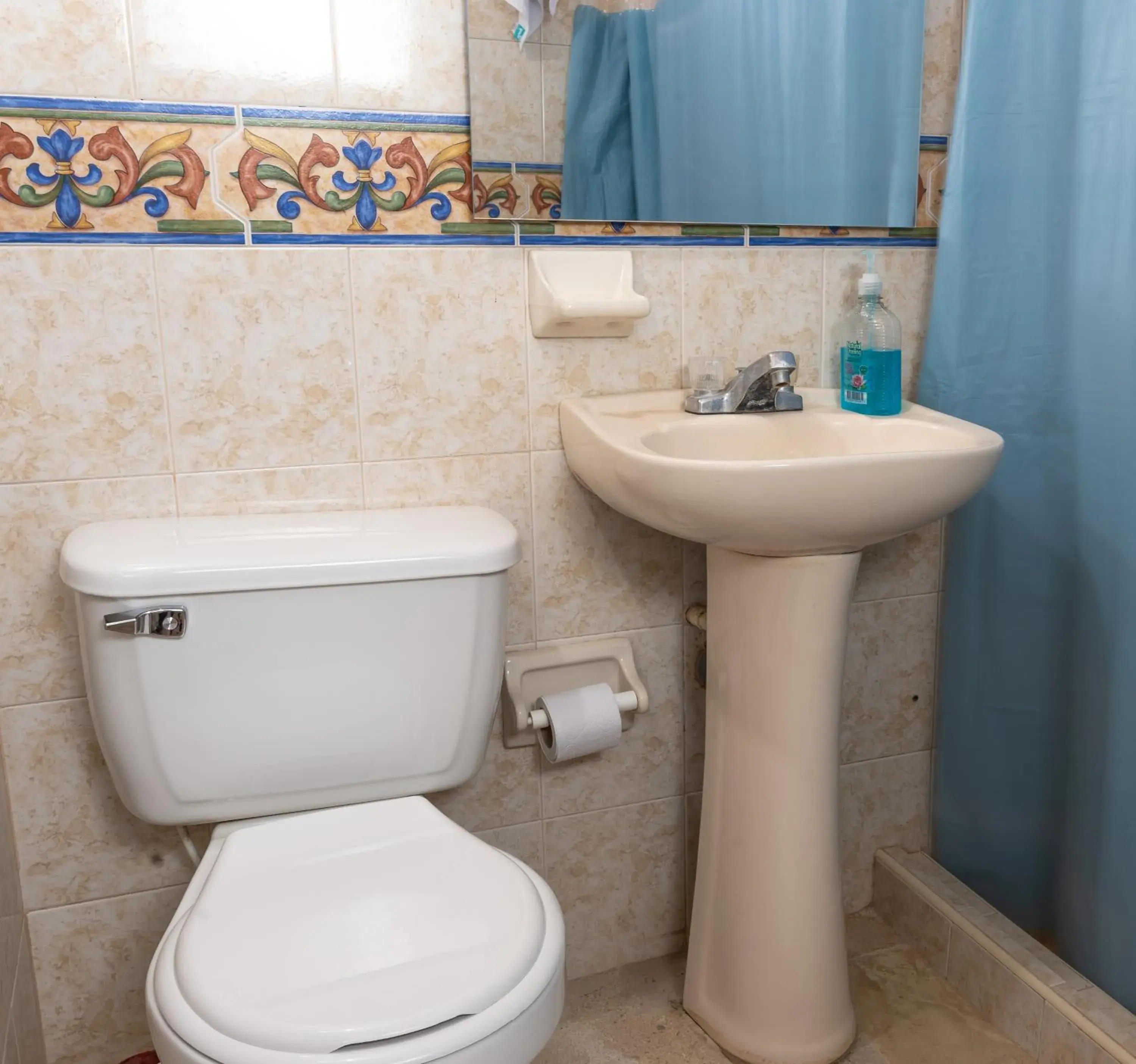 Budget Double or Twin Room in Casa Toboro Budget Double or Twin Room in Casa Toboro