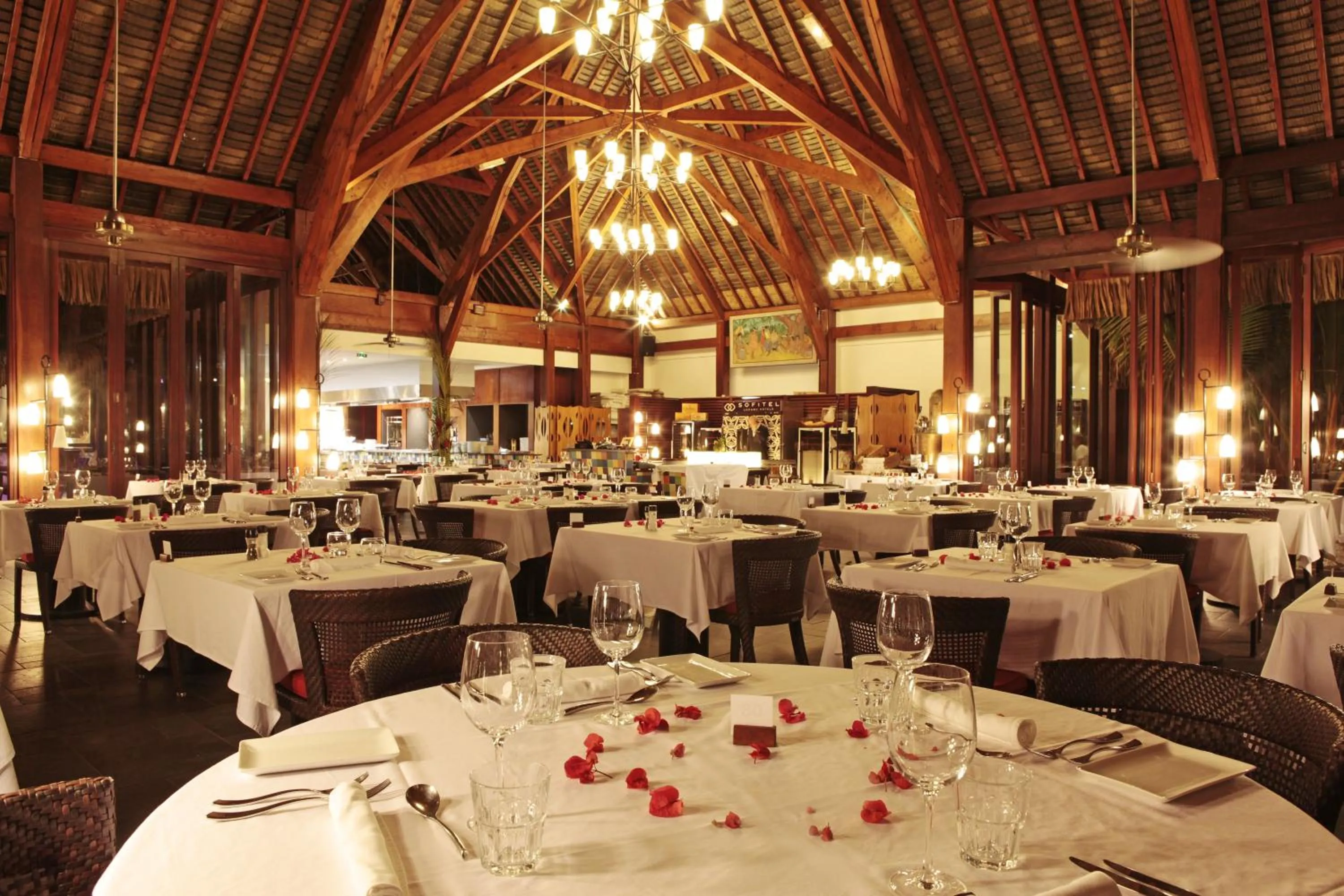 Restaurant/places to eat in Sofitel Kia Ora Moorea Beach Resort