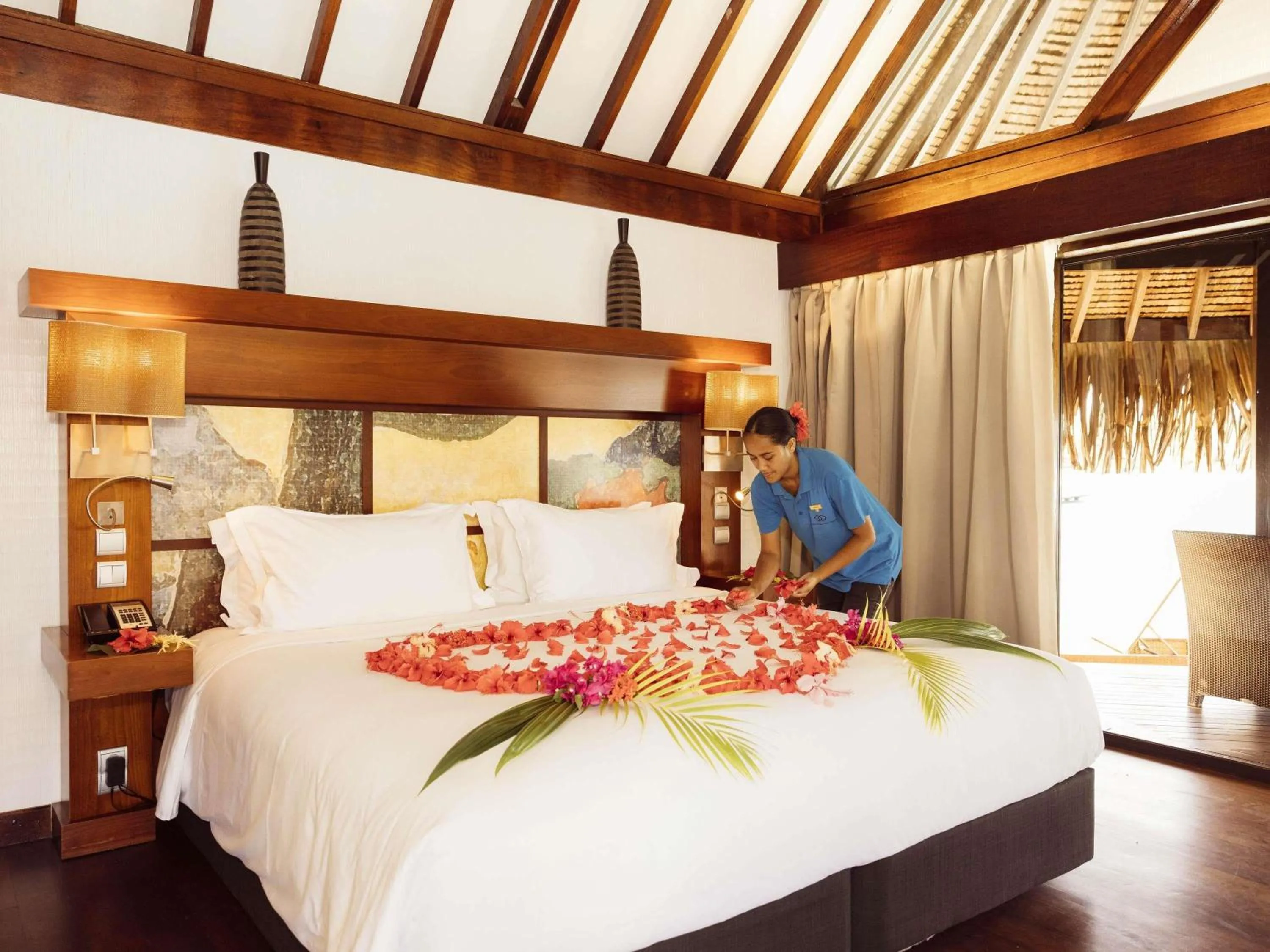 Bedroom, Bed in Sofitel Kia Ora Moorea Beach Resort
