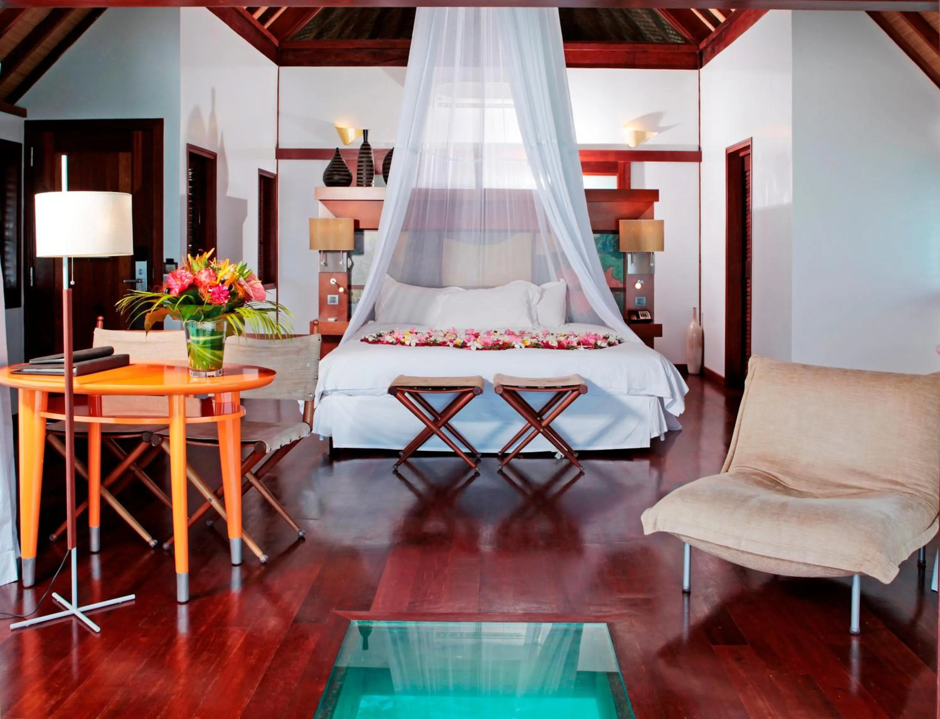 Bed in Sofitel Kia Ora Moorea Beach Resort