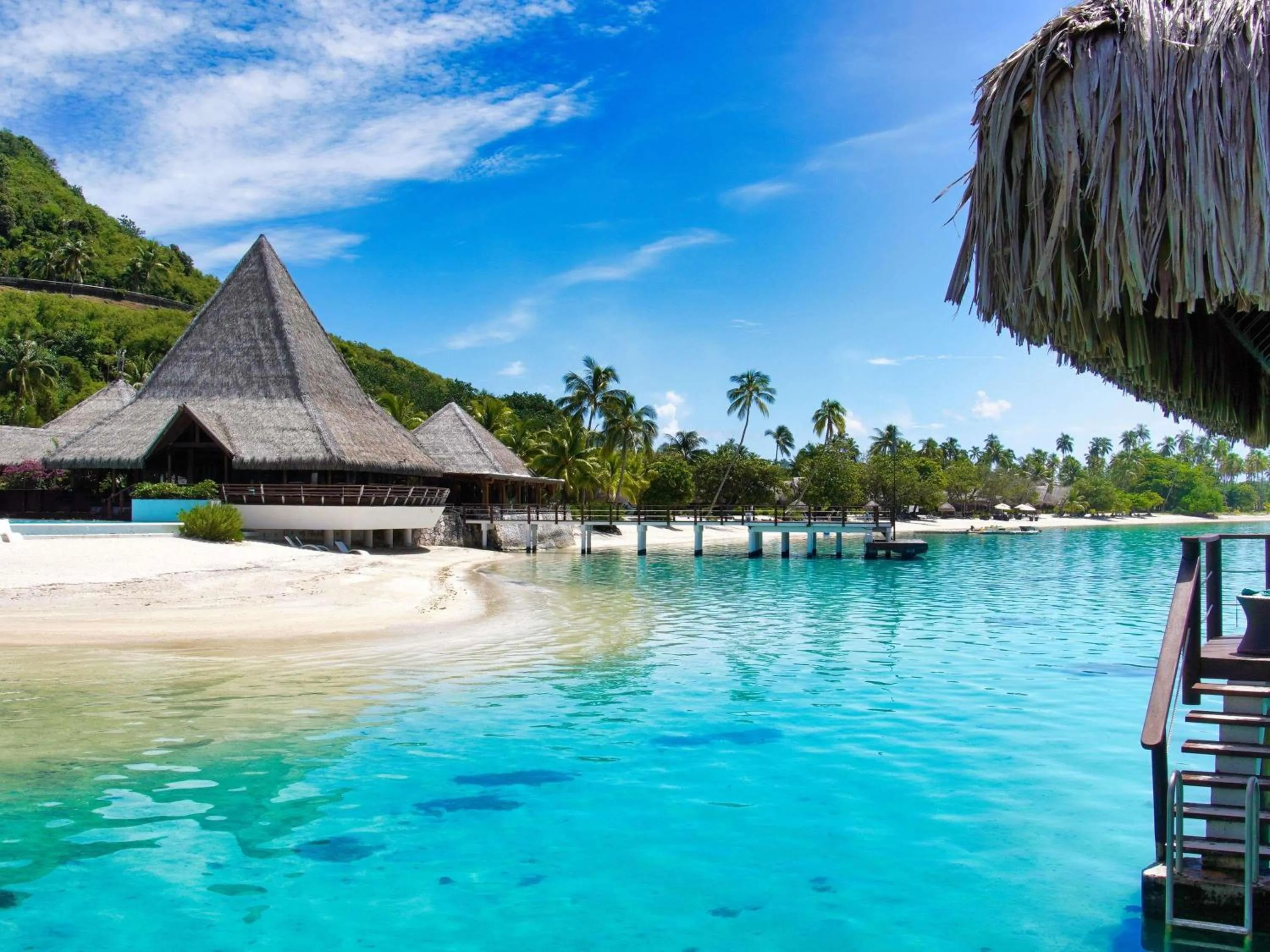 Bedroom in Sofitel Kia Ora Moorea Beach Resort