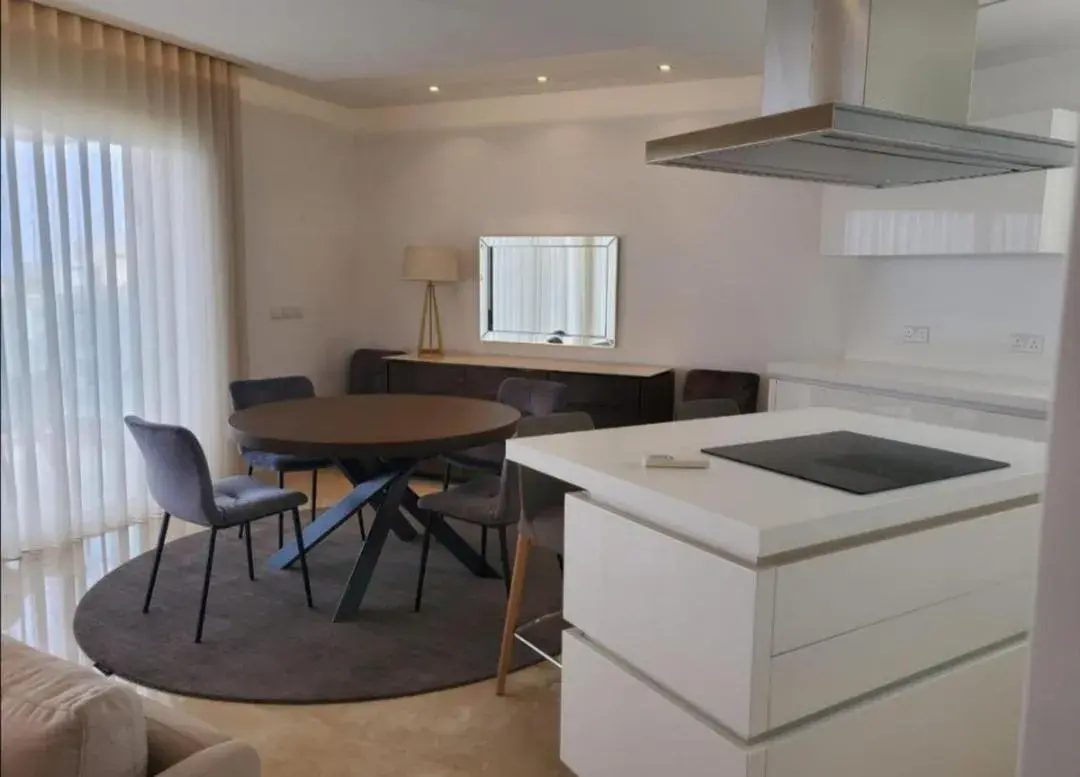 Three-Bedroom Apartment in 157 by Cast Renting Ltd Three-Bedroom Apartment in 157 by Cast Renting Ltd