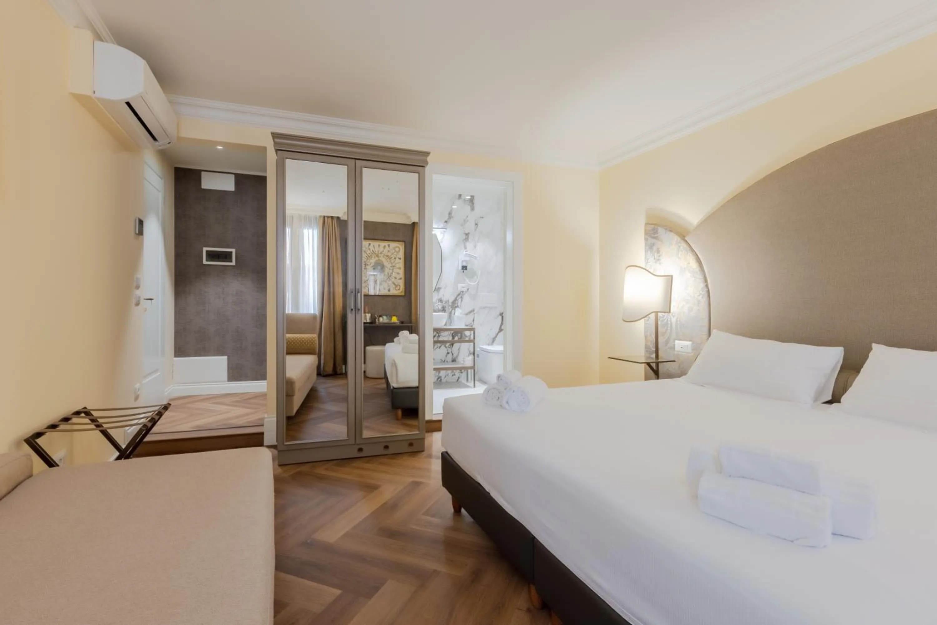 Bedroom, Bed in 286 Piazza San Marco - Relais il Doge