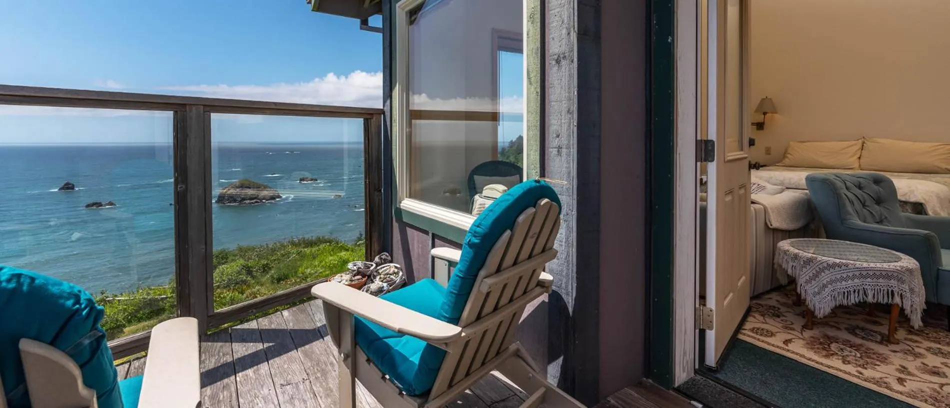 Turtle Rocks Oceanfront Inn