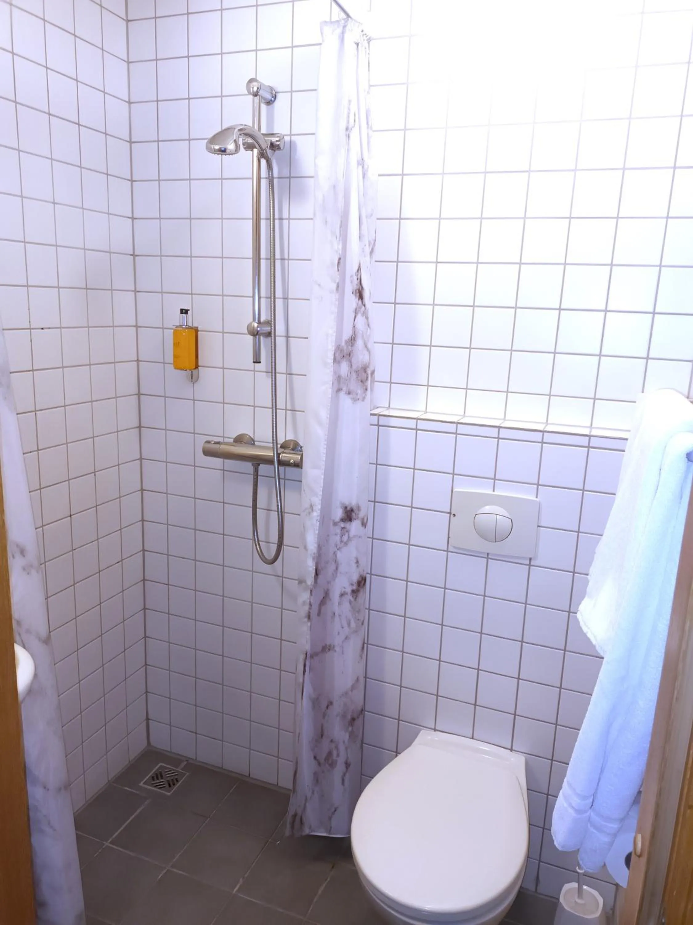 Bathroom in Hotel Leifur Eiriksson