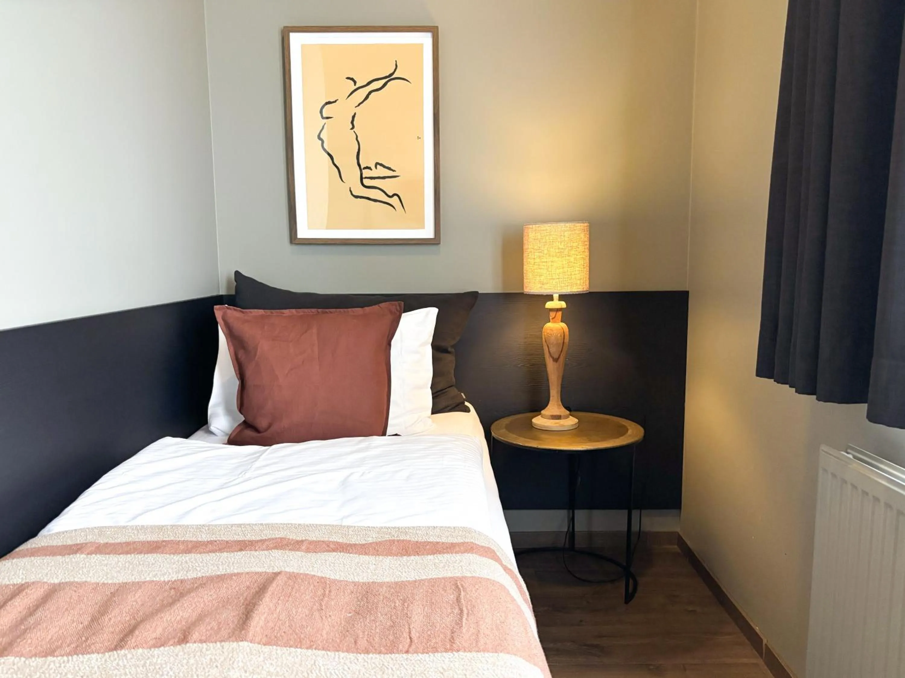 Bed in Hotel Leifur Eiriksson