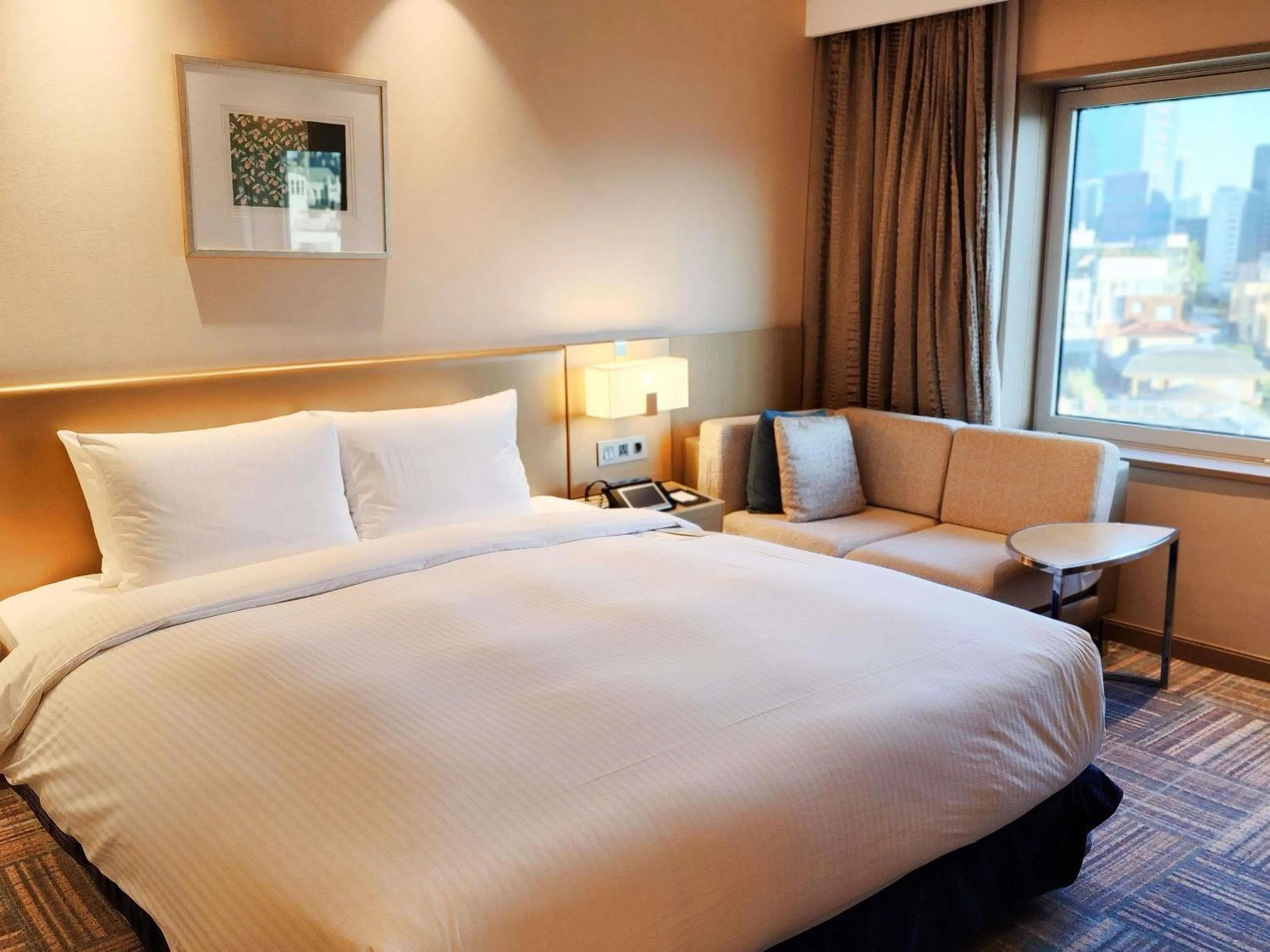 Bedroom, Bed in Novotel Ambassador Seoul Gangnam