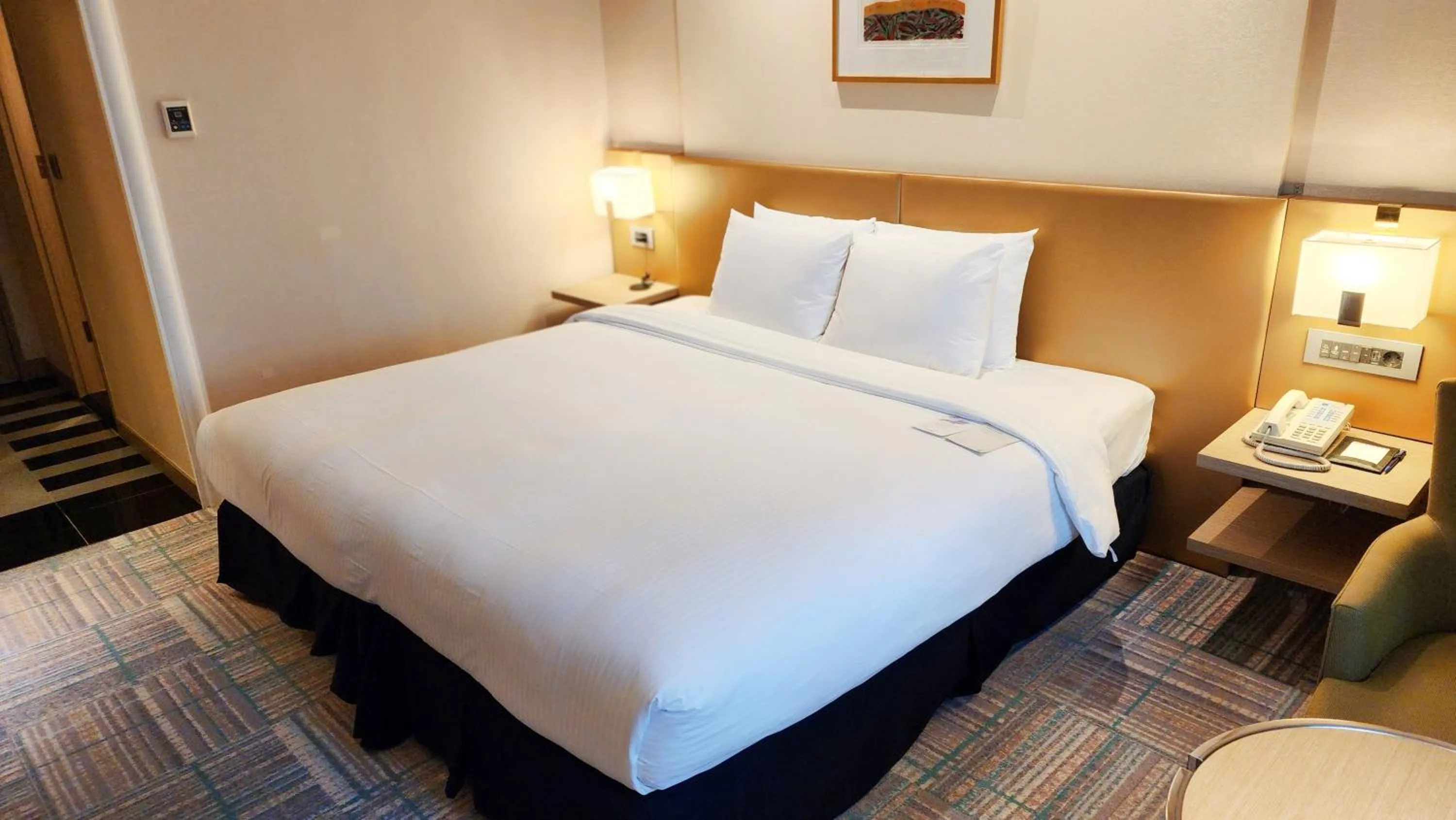 Bedroom, Bed in Novotel Ambassador Seoul Gangnam