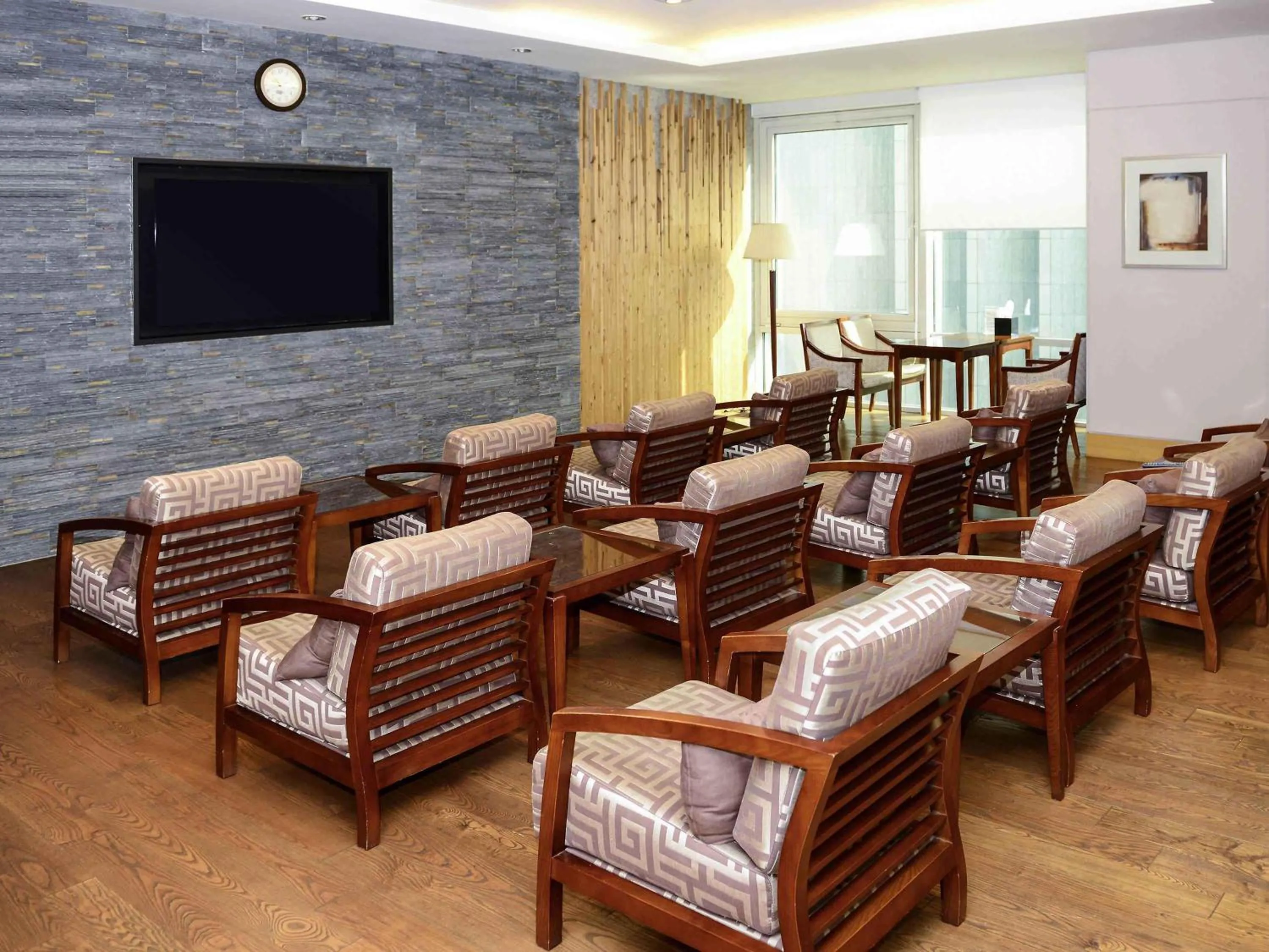 Lounge or bar in Novotel Ambassador Seoul Gangnam