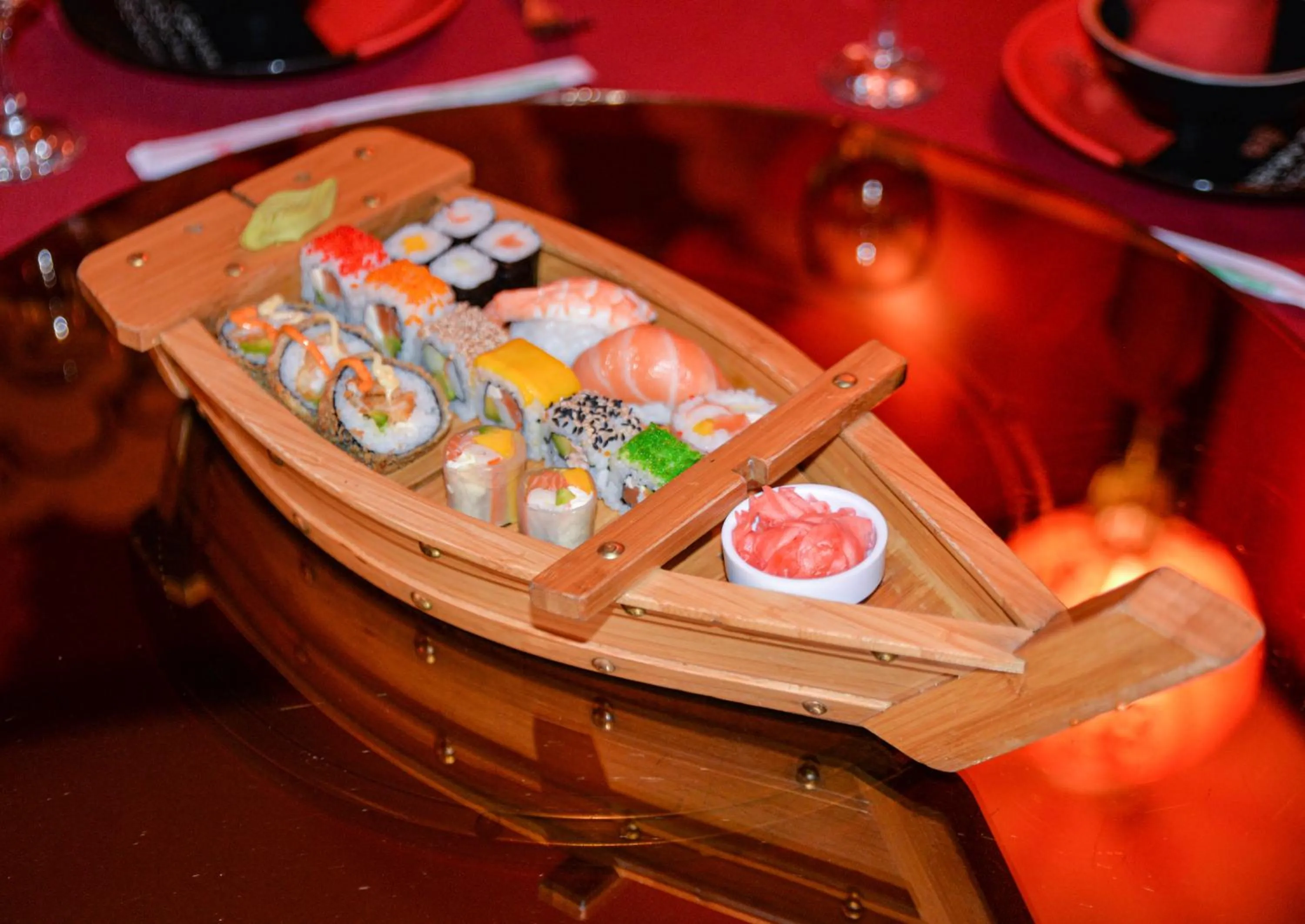 Restaurant/places to eat in Intouriste Hôtel & Suites