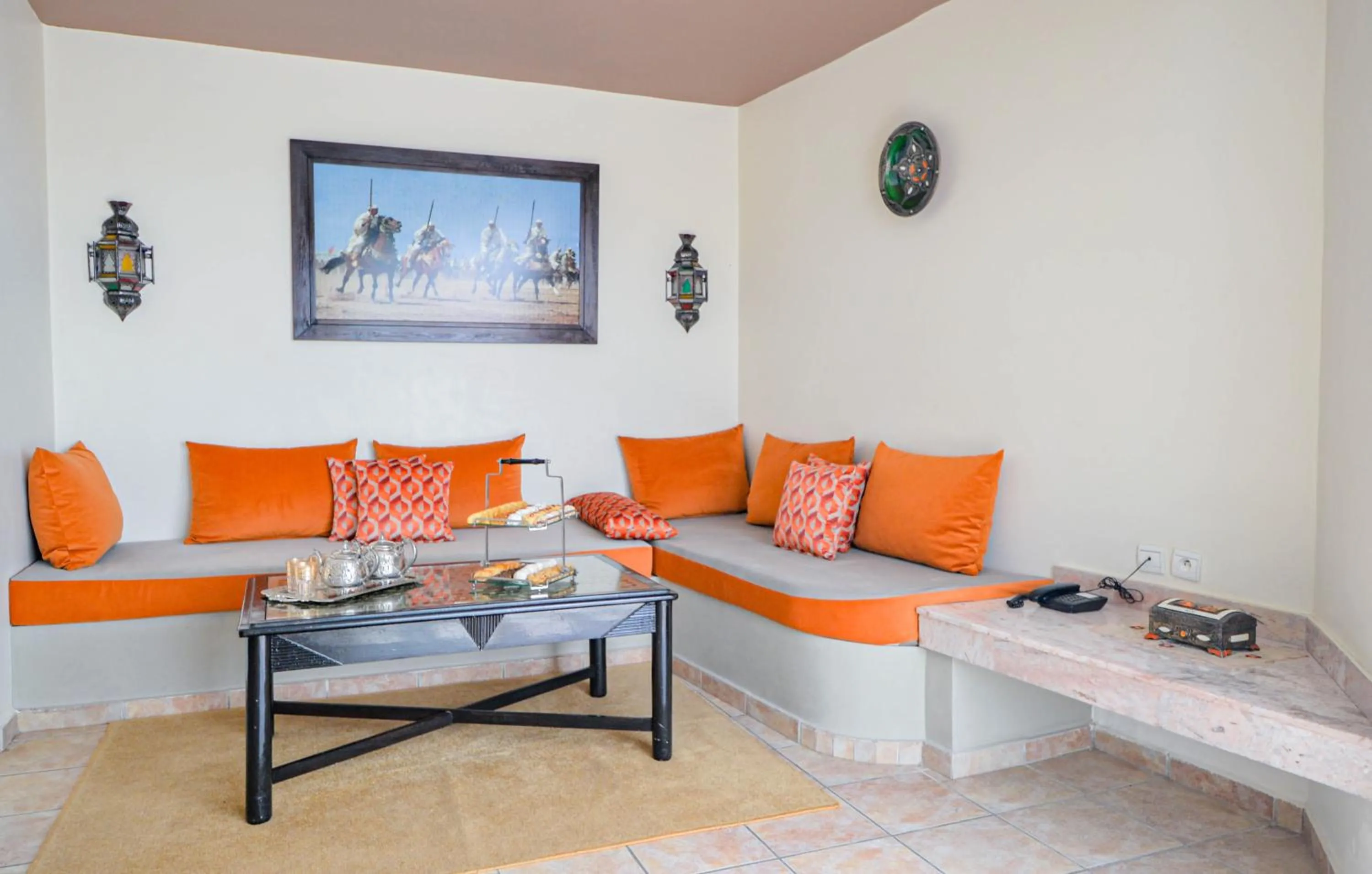 Living room in Intouriste Hôtel & Suites