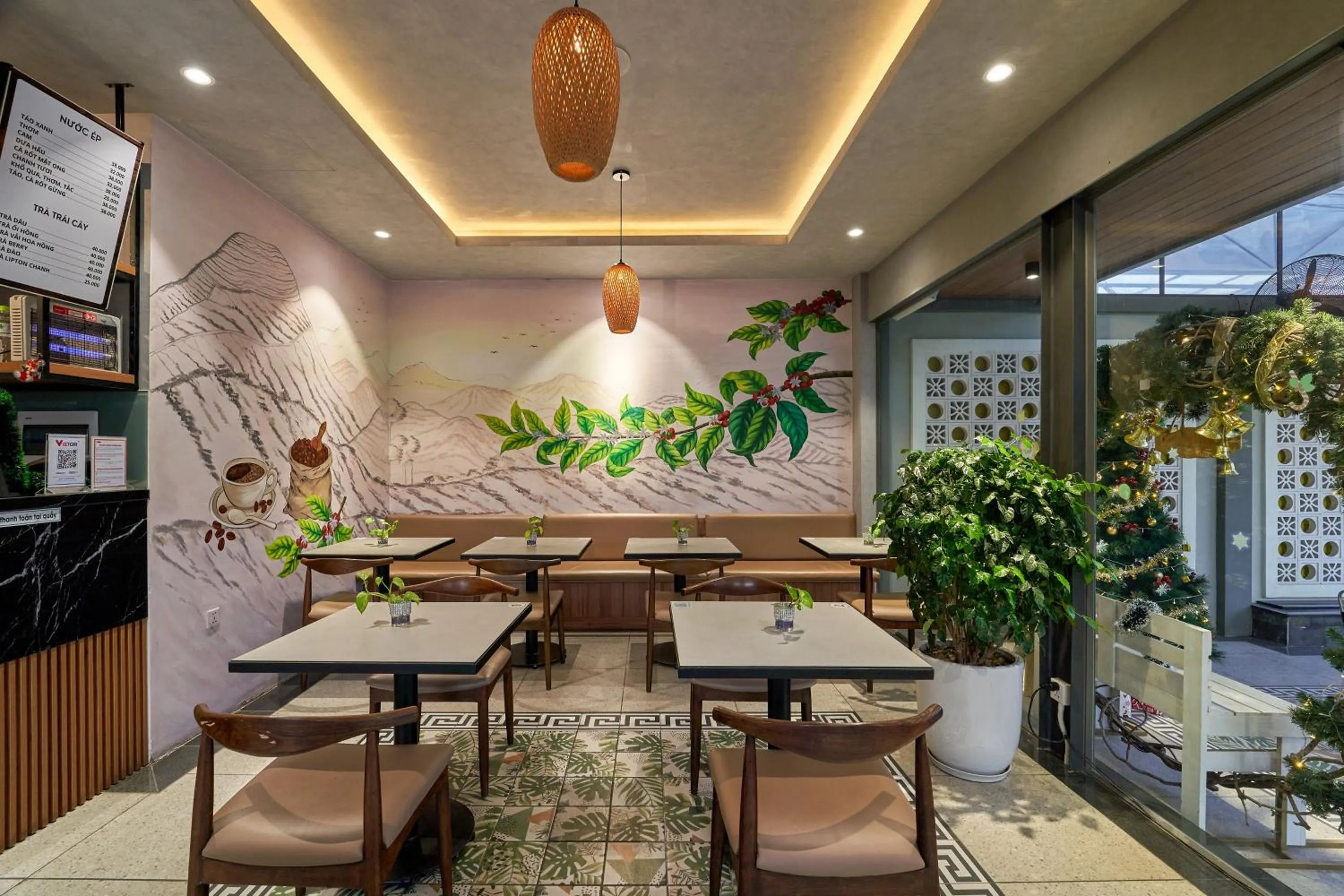 Restaurant/places to eat in Bcons PS Hotel and Apartment- Newly Opened Hotel