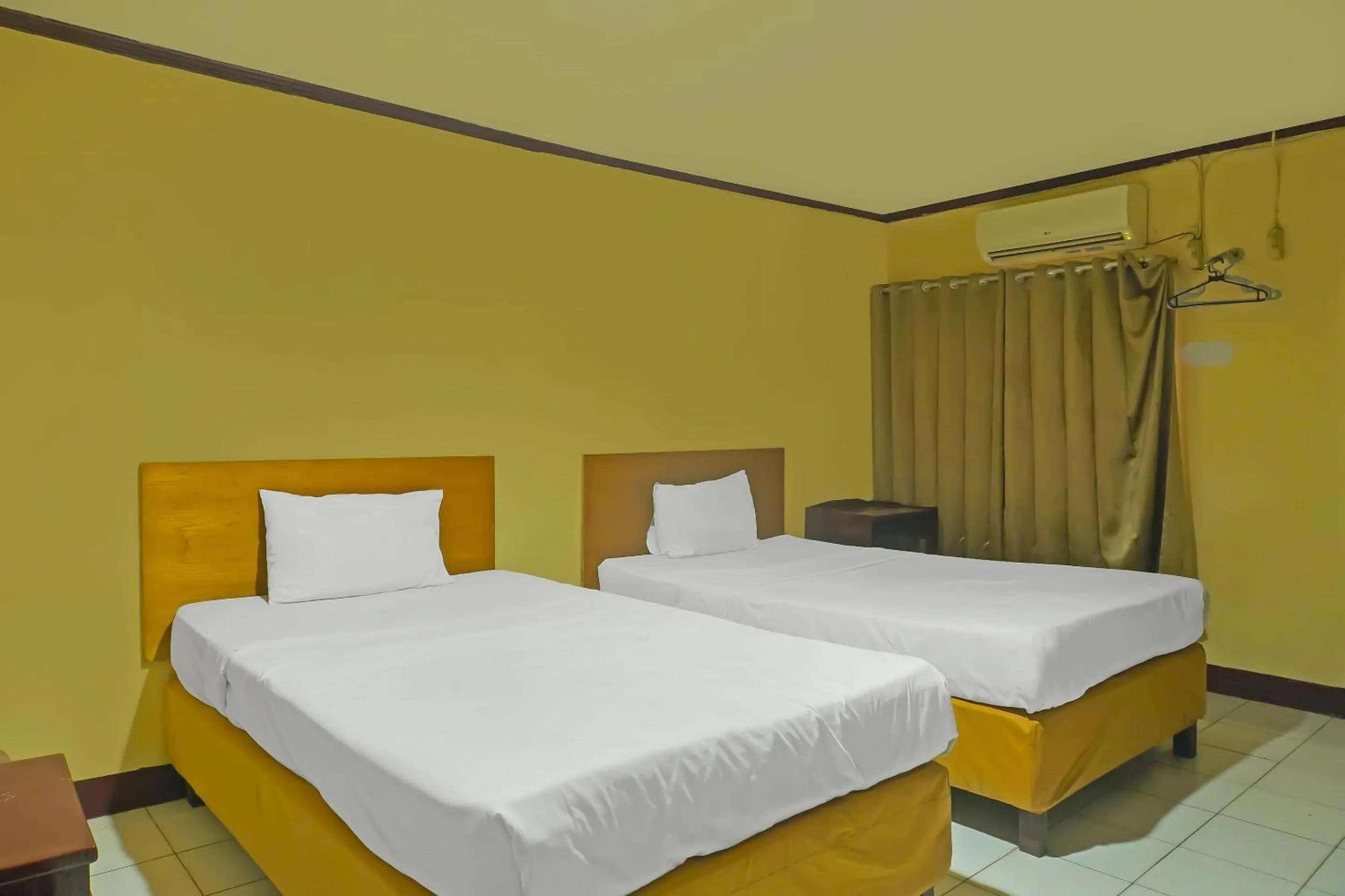 Bedroom, Bed in Hotel O Azeela Kost Syariah