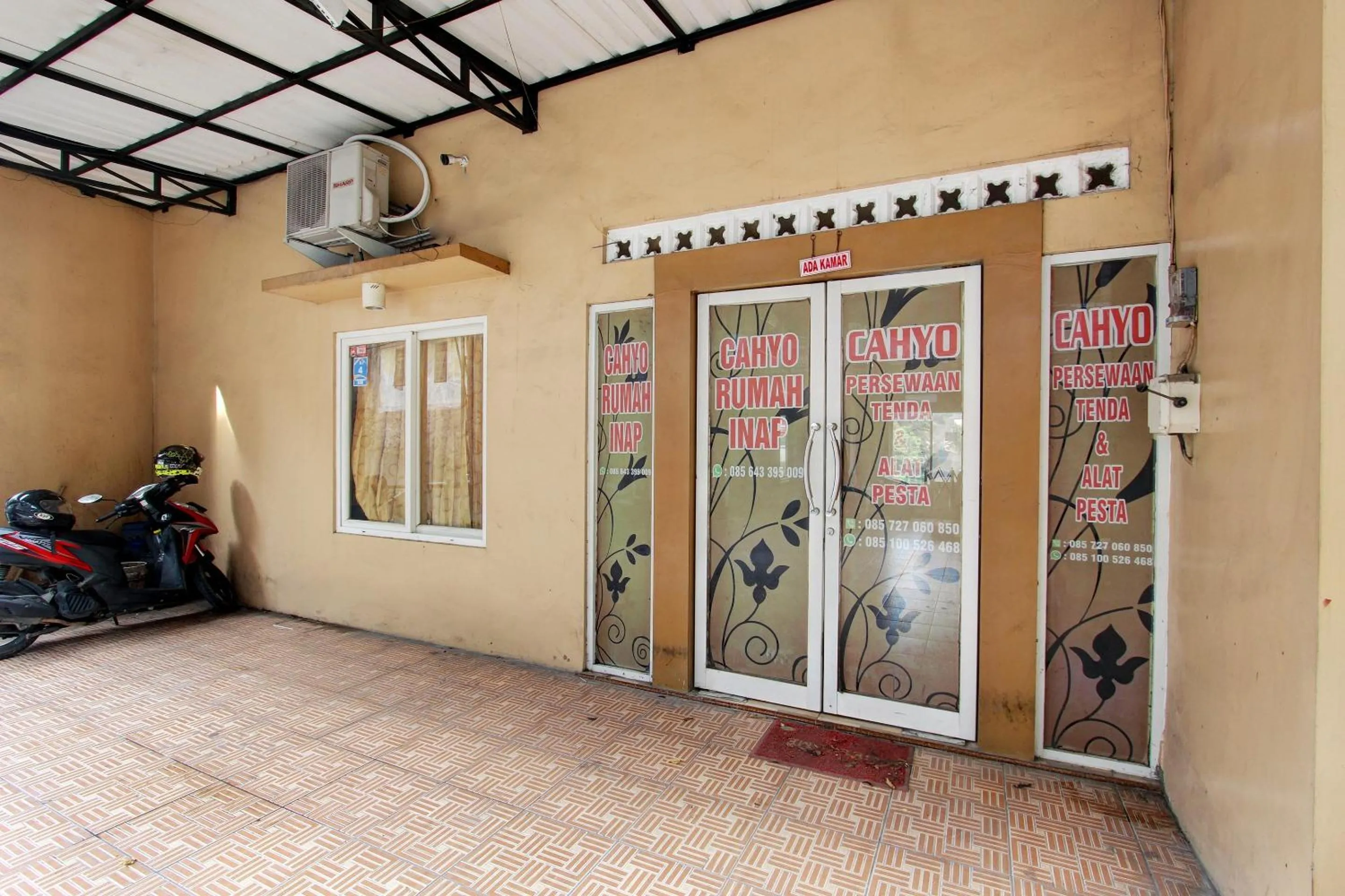 Lobby or reception in OYO 92459 Cahyo Kost 2