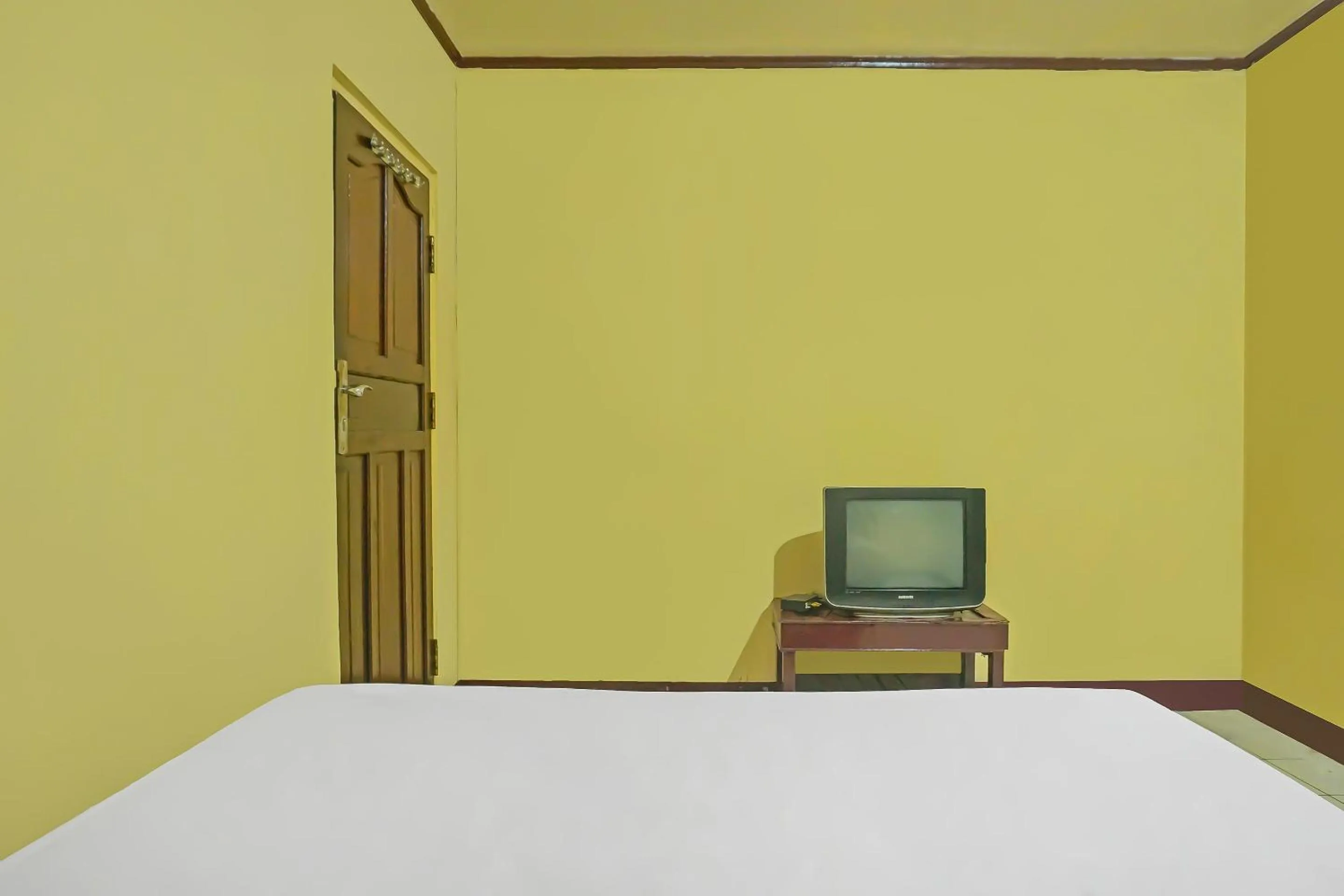 Bedroom, Bed in SPOT ON 92466 Adam Kost Syariah