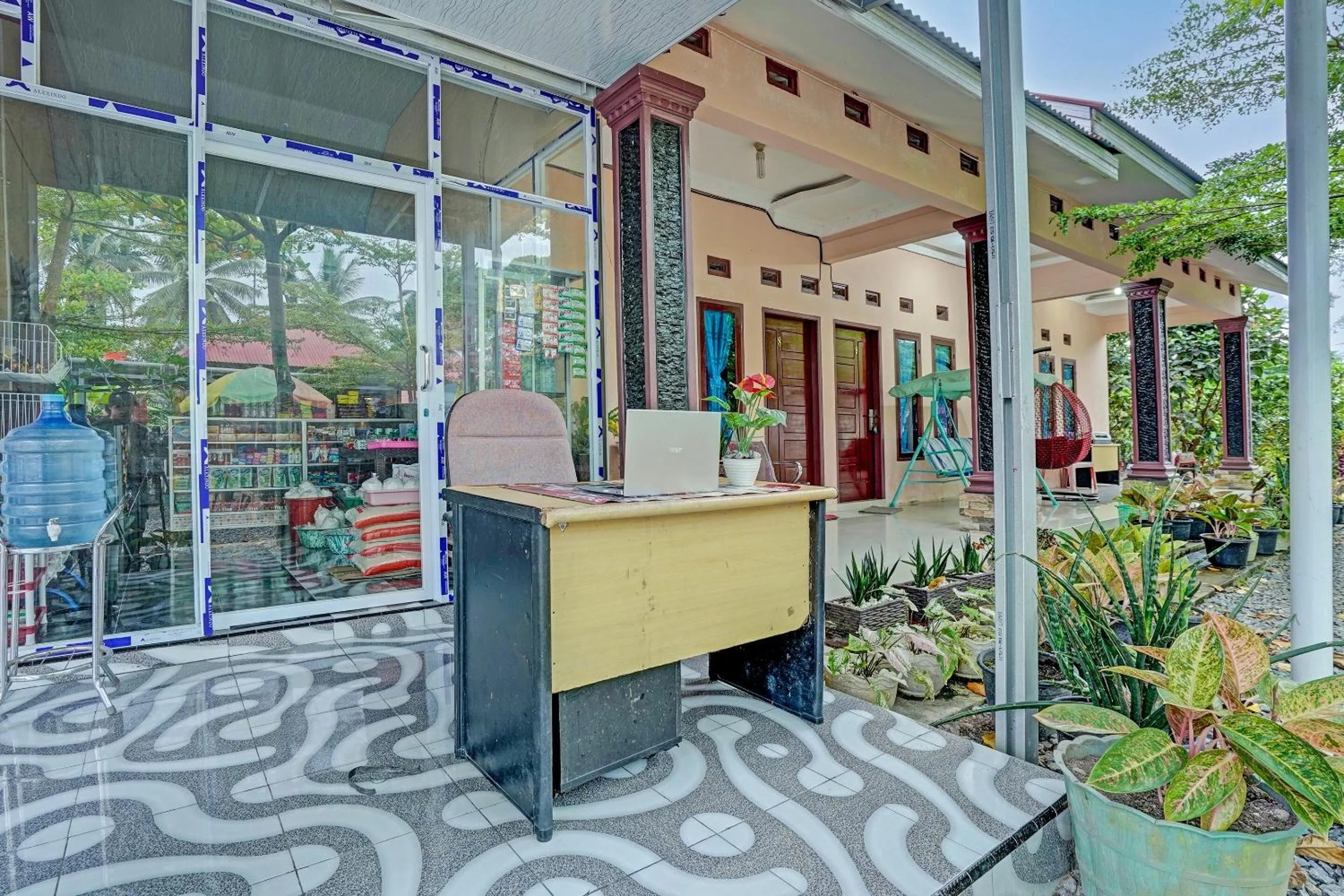 Lobby or reception in Hotel O Efniati Homestay Syariah