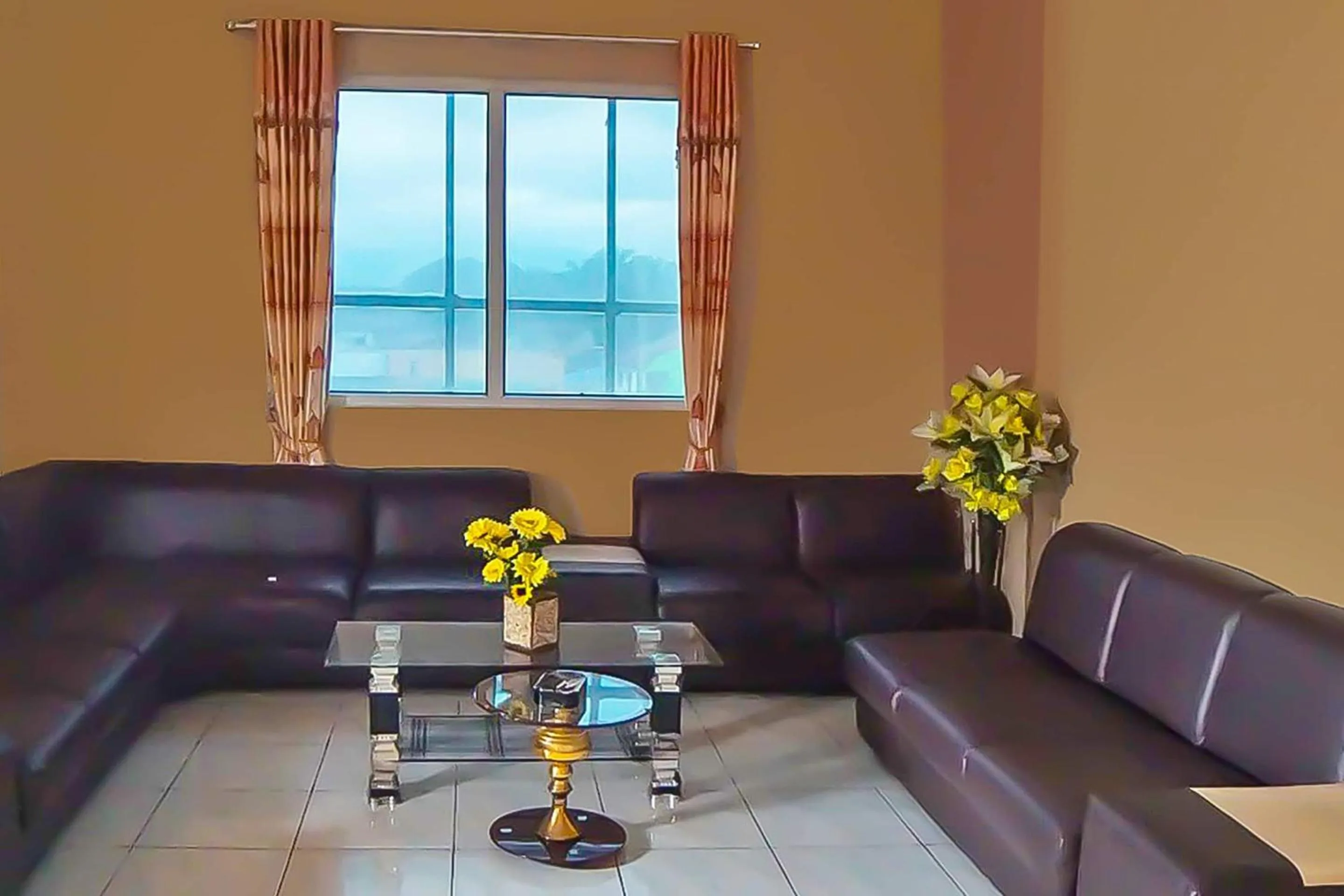 Lobby or reception in OYO 92463 Deli Hotel Medan