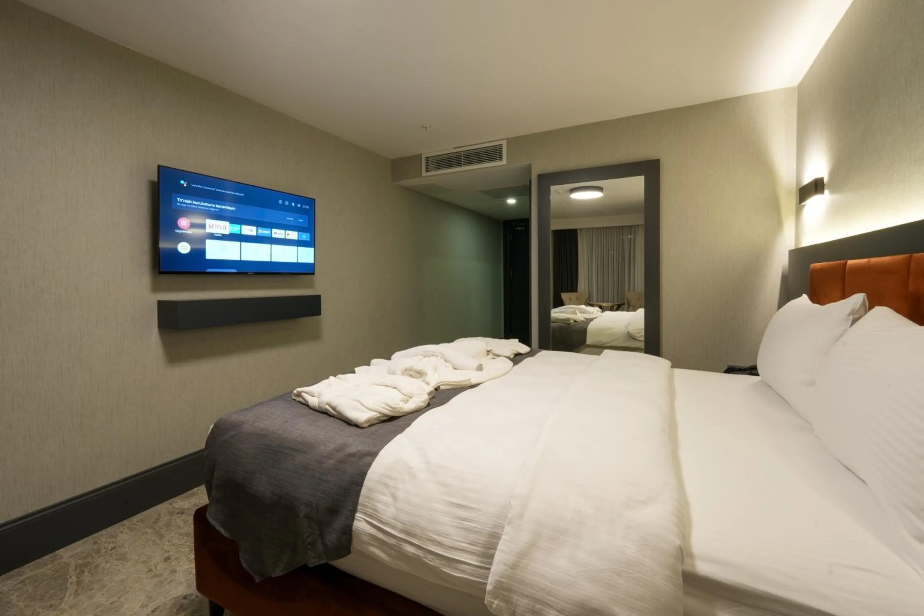 Bed in Hotel Kurucesme Business