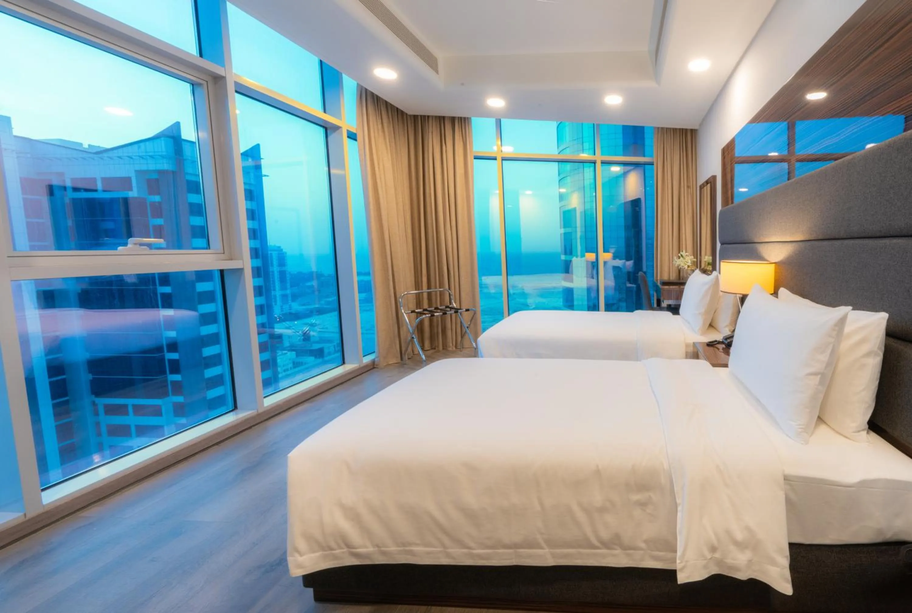 Bedroom, Bed in S Plaza Suites Hotel