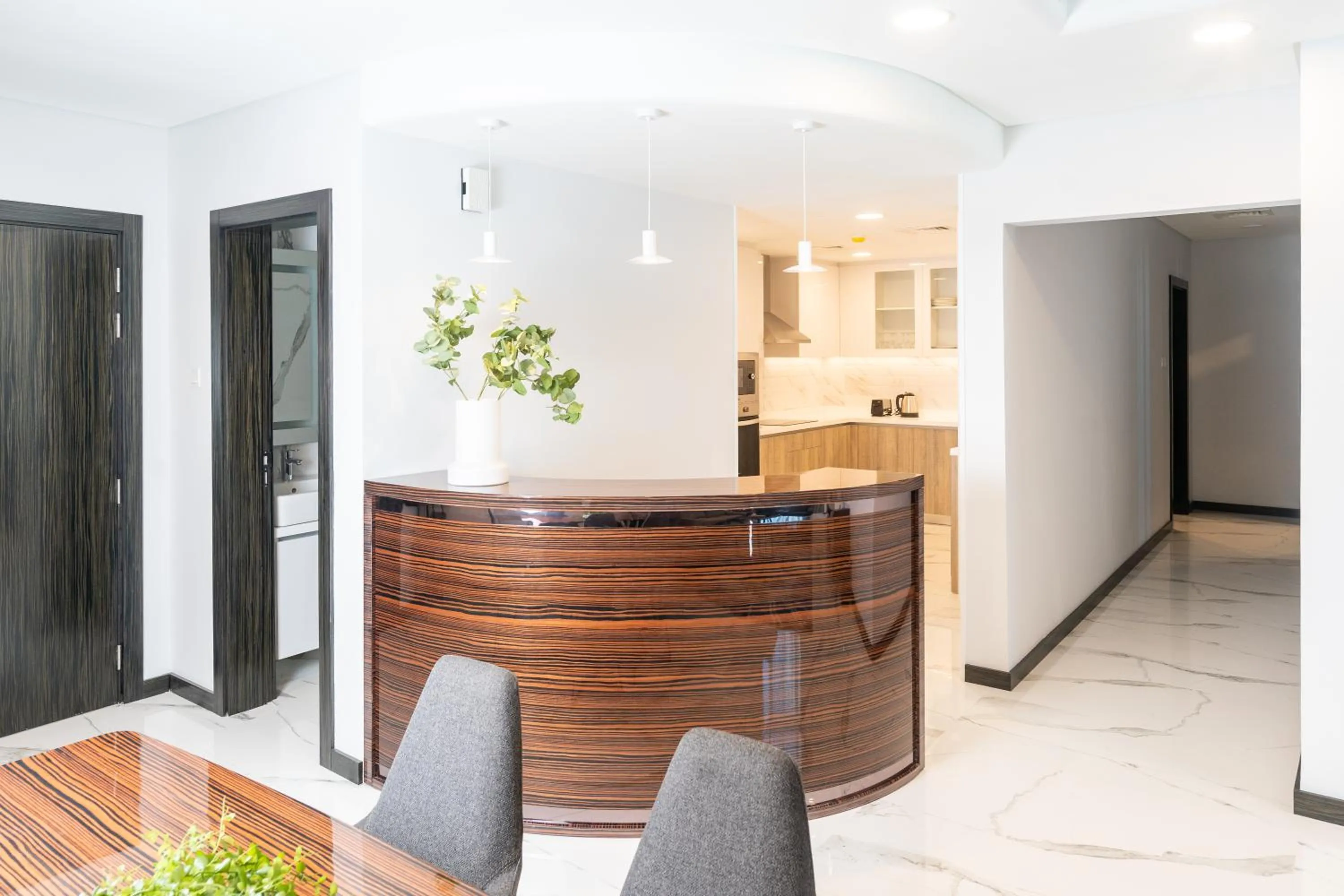 Dining area in S Plaza Suites Hotel