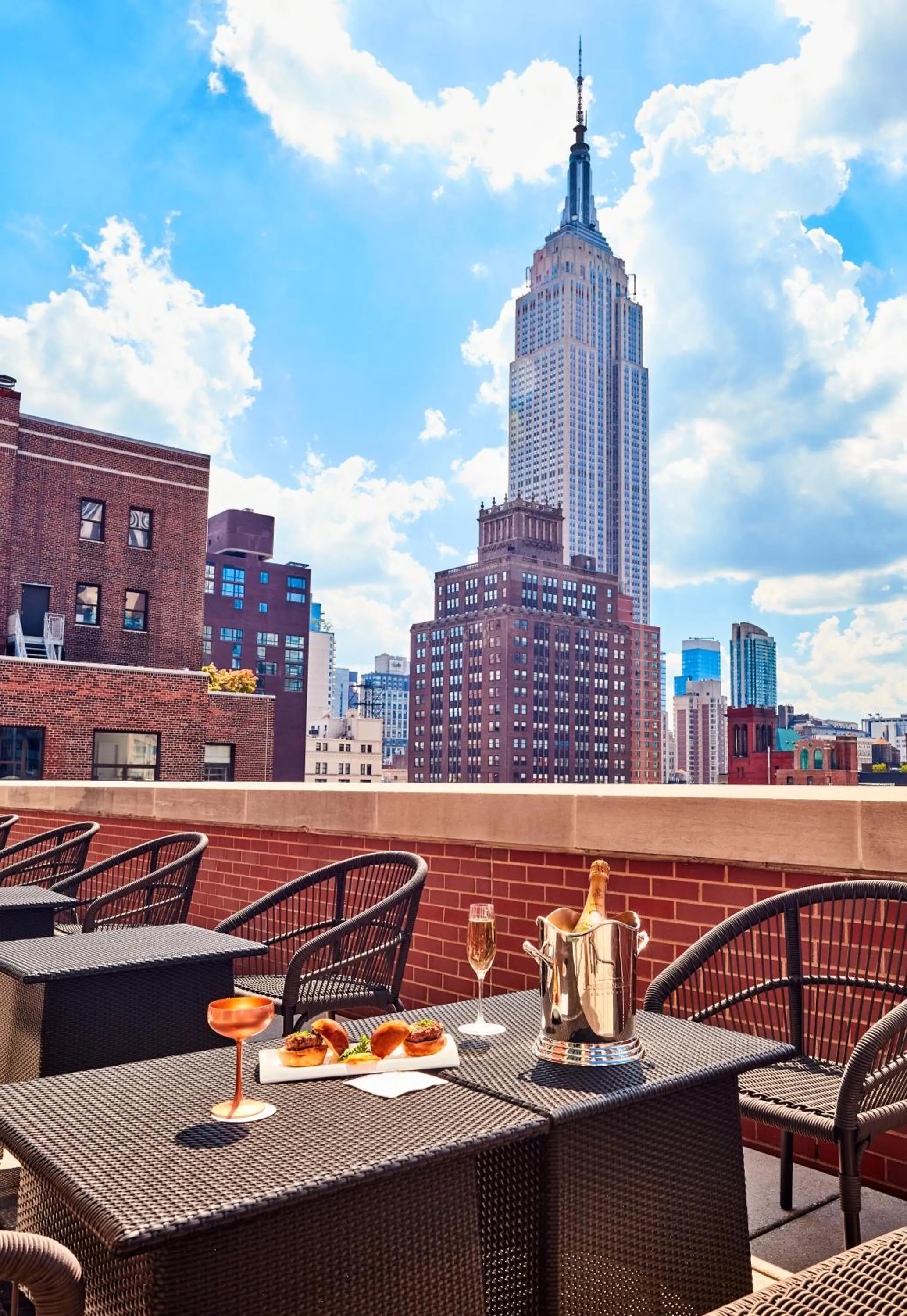 Lounge or bar in The Prince Kitano New York