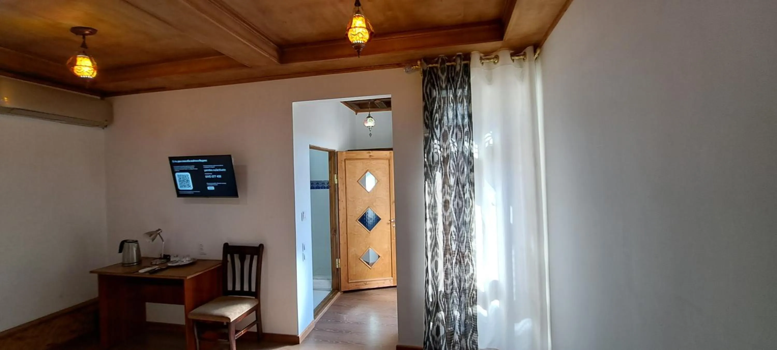 TV and multimedia in Hotel Ansi Boutique W&S terrace