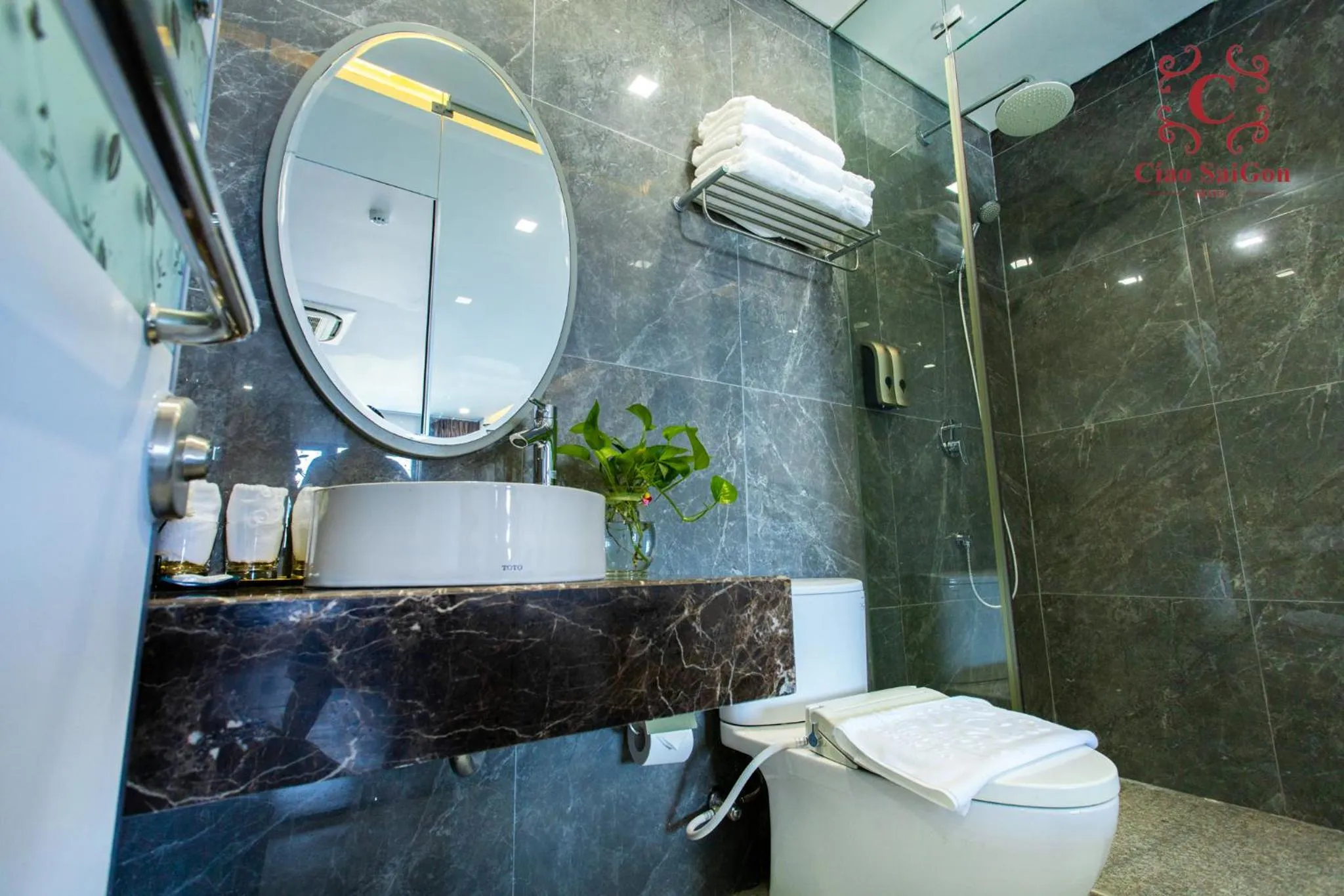 Bathroom in Ciao Saigon 2 Hotel