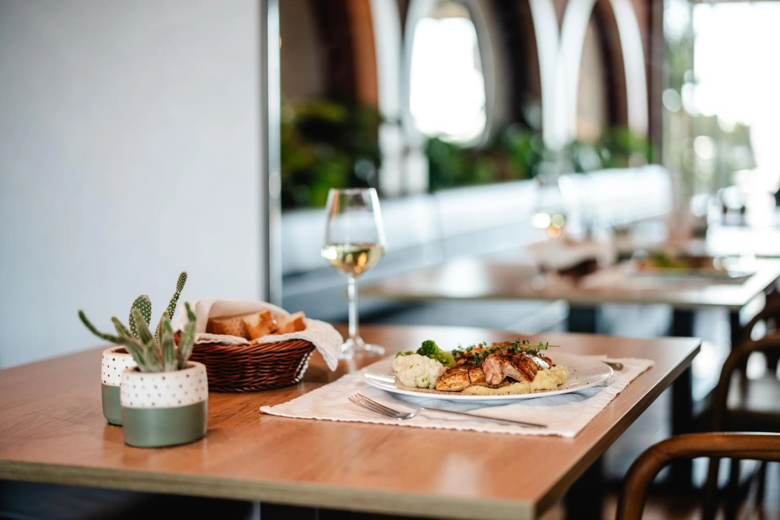 Food in Echinus Lara Hotel