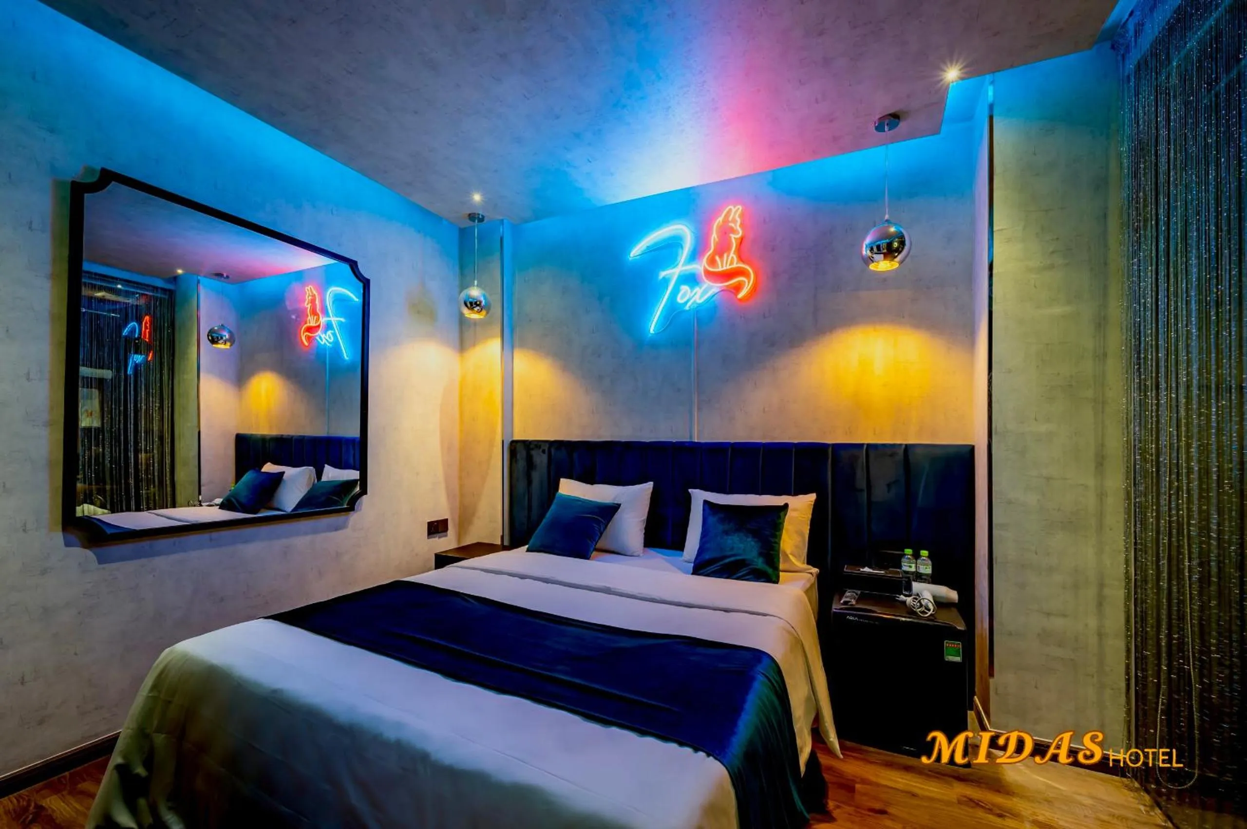 Photo of the whole room, Bed in Midas Hotel