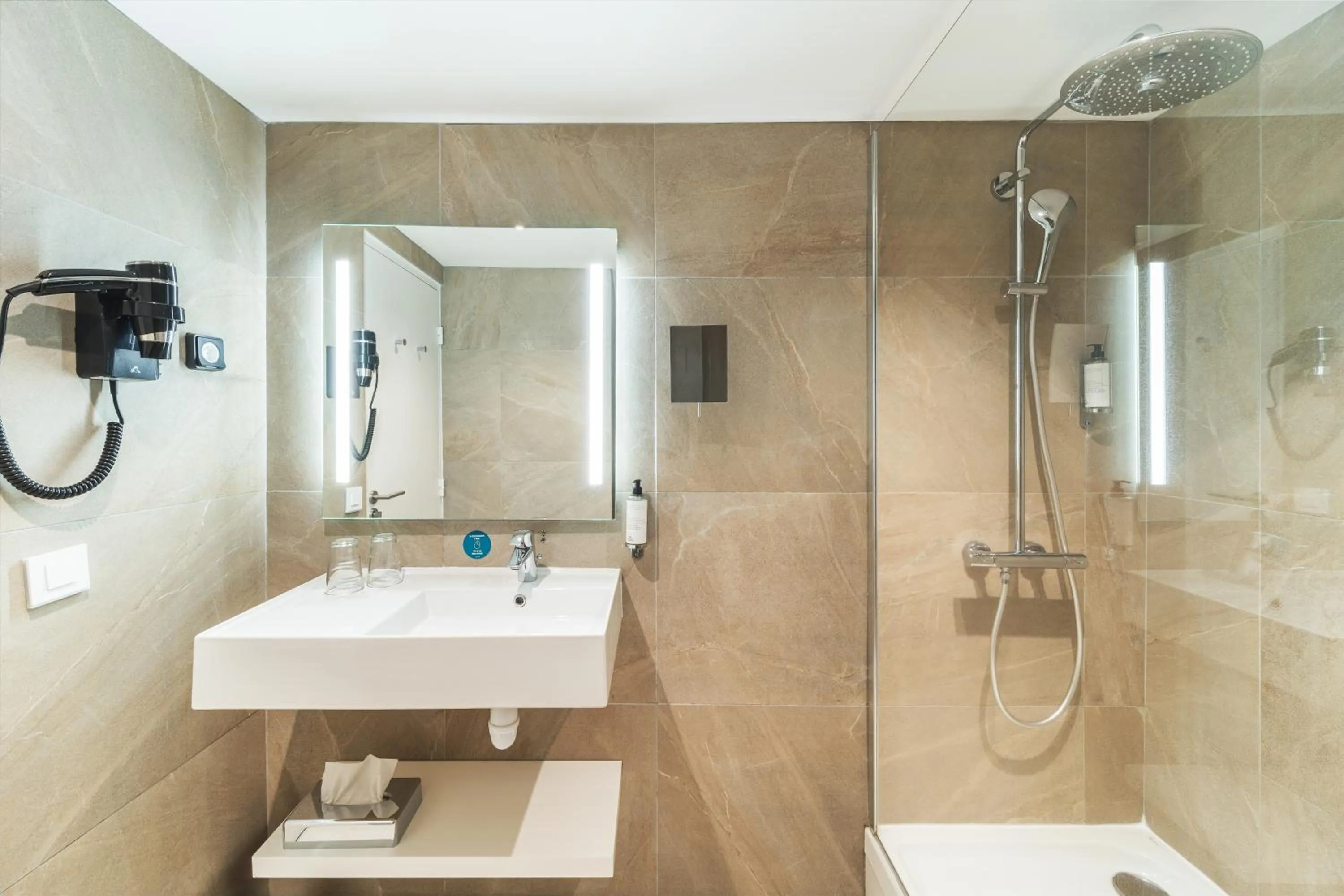 Bathroom in Hôtel Exsel Créolia