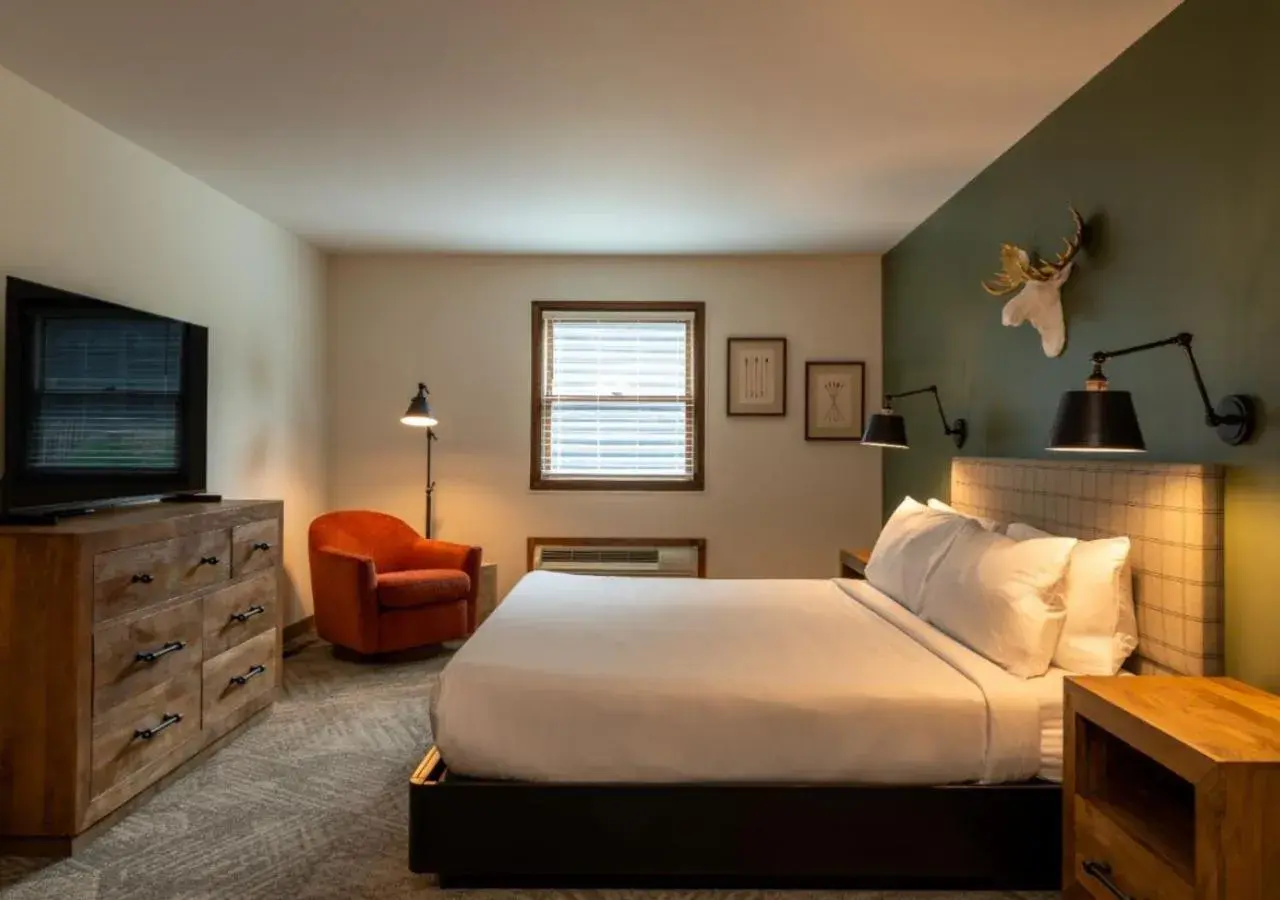 Single Room - Disability Access in Lodge at Schroon Lake Single Room - Disability Access in Lodge at Schroon Lake