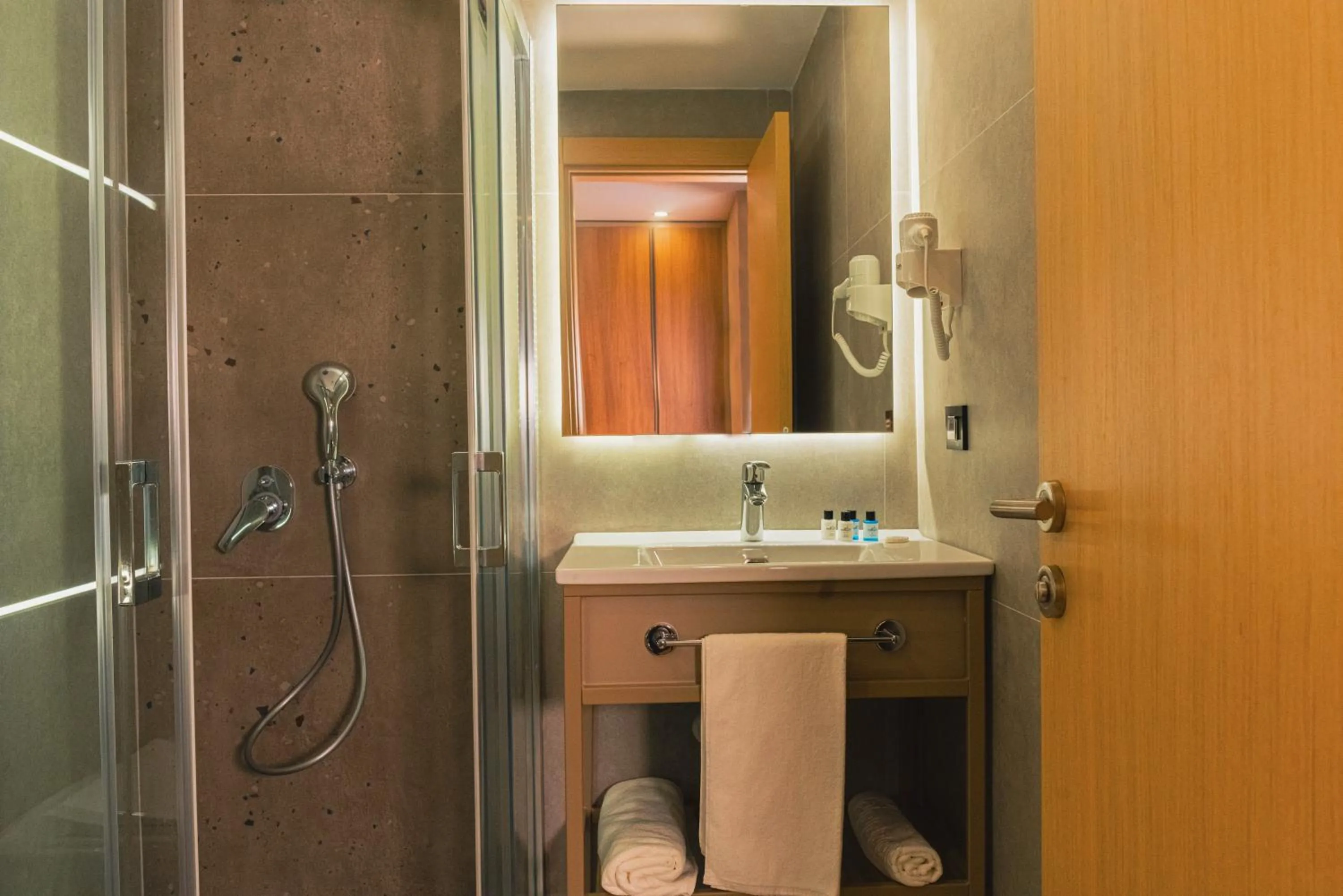 Bathroom in Perast City Hotel