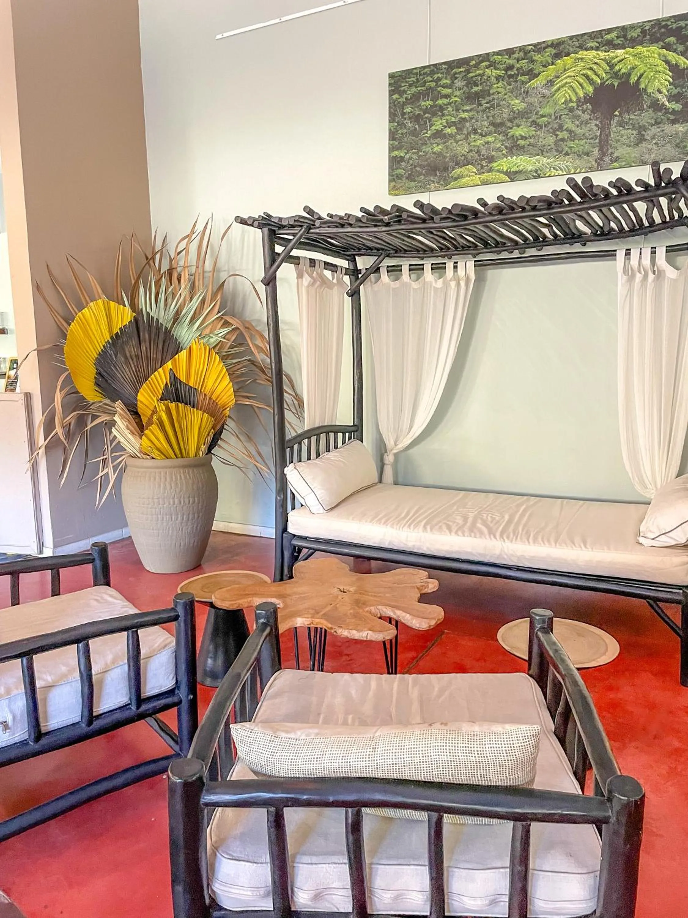 Lounge or bar, Bed in Relais de l’Hermitage Saint-Gilles