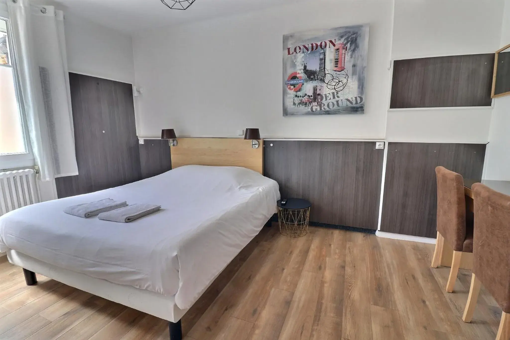 Quadruple Room in Hôtel Le Smile Quadruple Room in Hôtel Le Smile