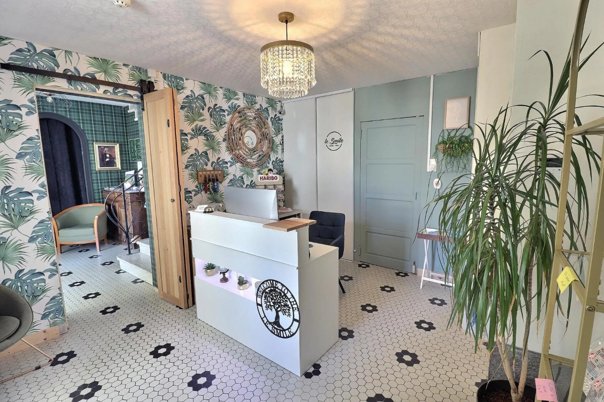 Lobby or reception in Hôtel Le Smile